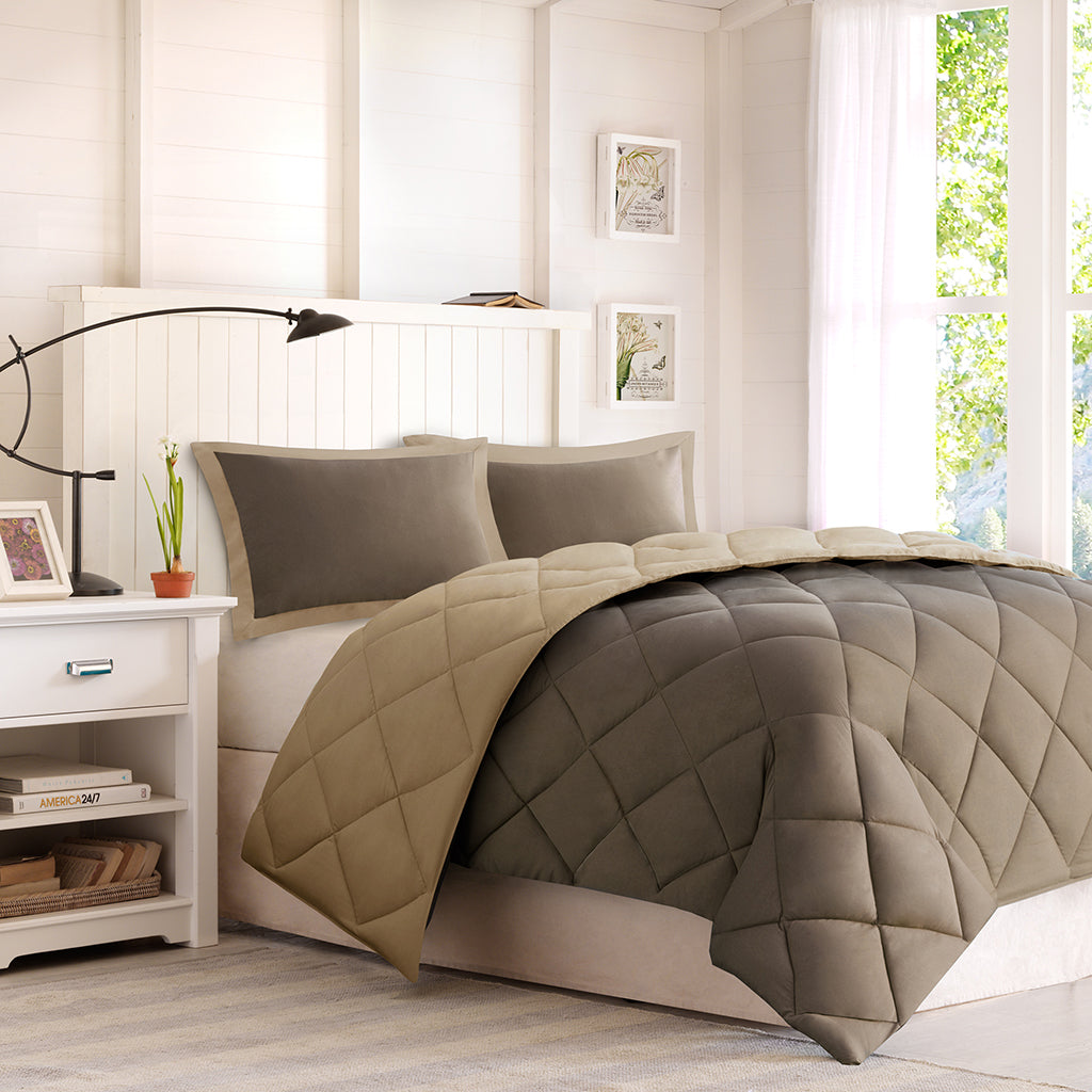 Twin/Twin XL 3M Scotchgard Diamond Quilting Reversible Down Alternative Comforter Set