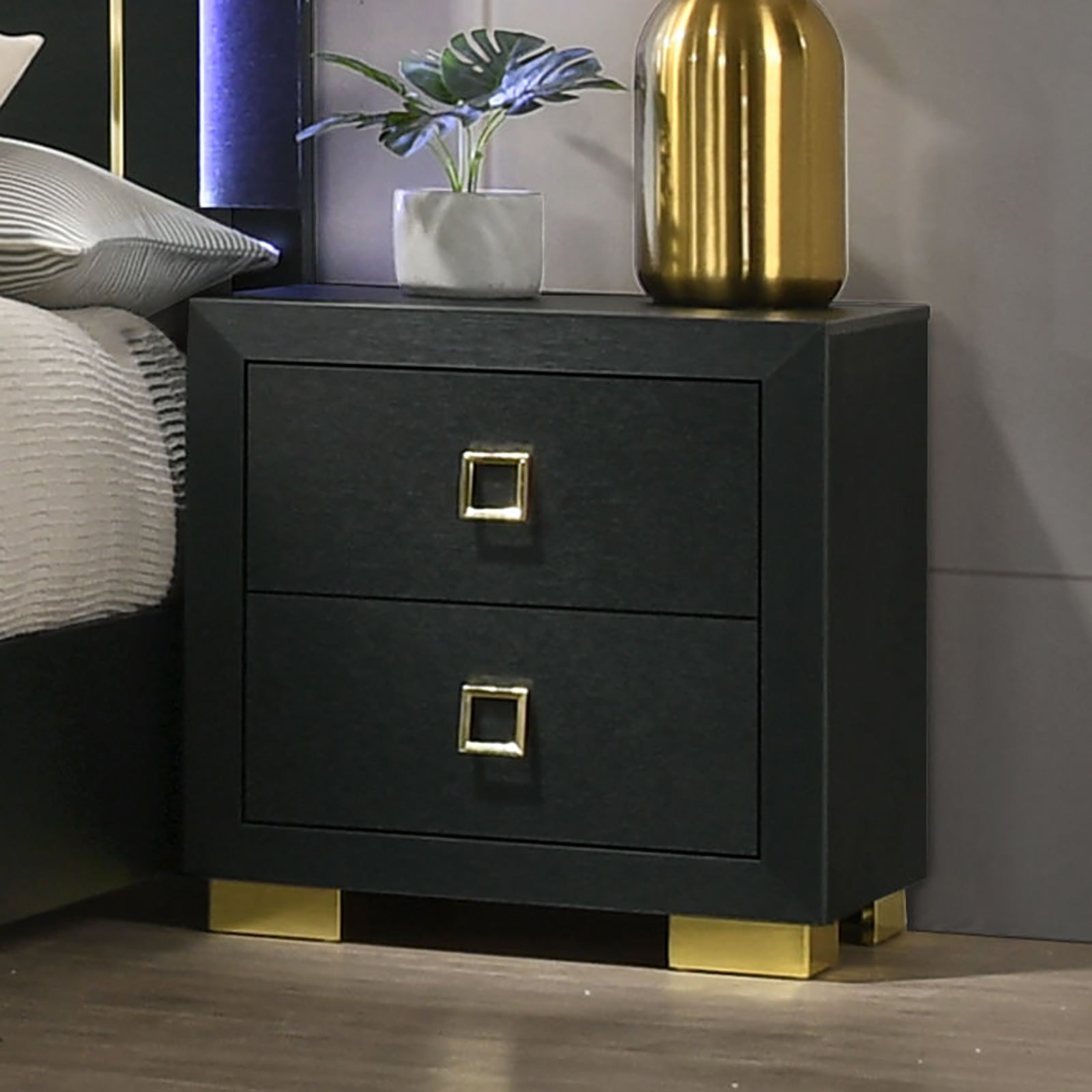 Gorgeous Black 1pc Nightstand Square Pull Handle Metal Legs Bedside Table Bedroom Furniture