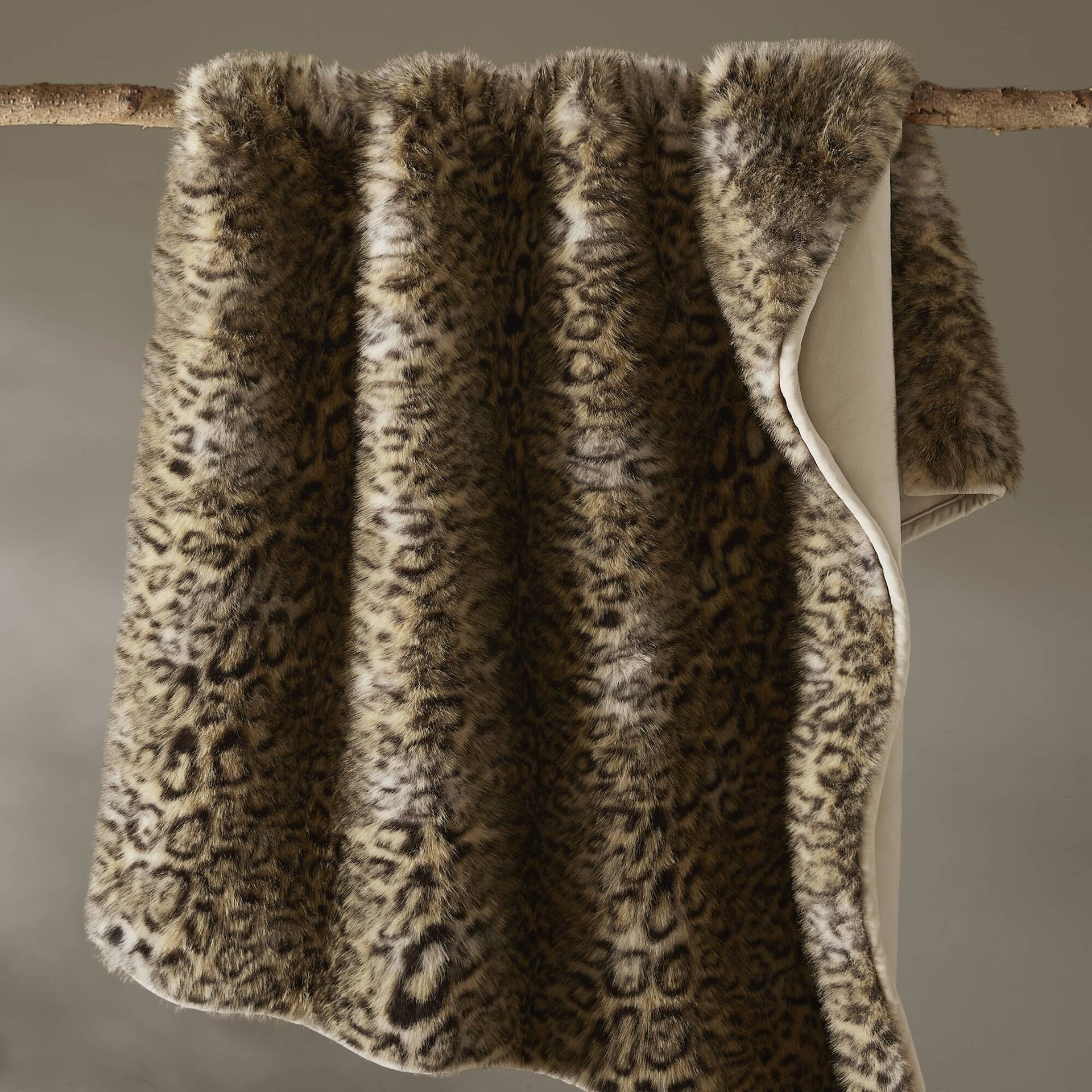 1-Piece 60x80" Faux Fur Throw Blanket,Leopard