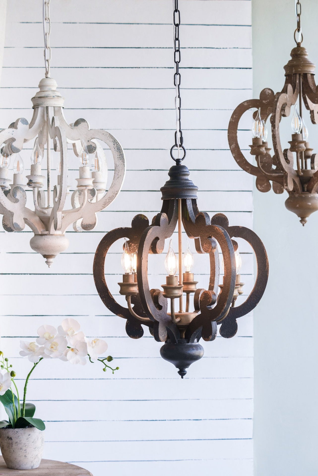 French Country Wood Chandelier, 6-Light Farmhouse Pendant Light Fixture with 28"  Adjustable Chain for Kitchen Foyer Hallway, Bulb Not Included