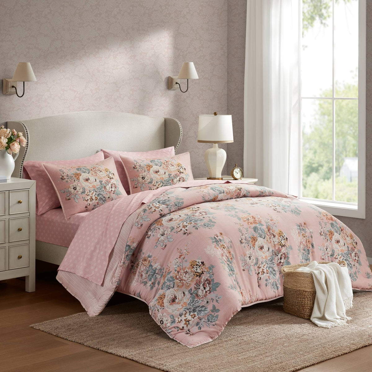 7-Piece King 7 Piece Vintage-inspired Collection floral print,Pink