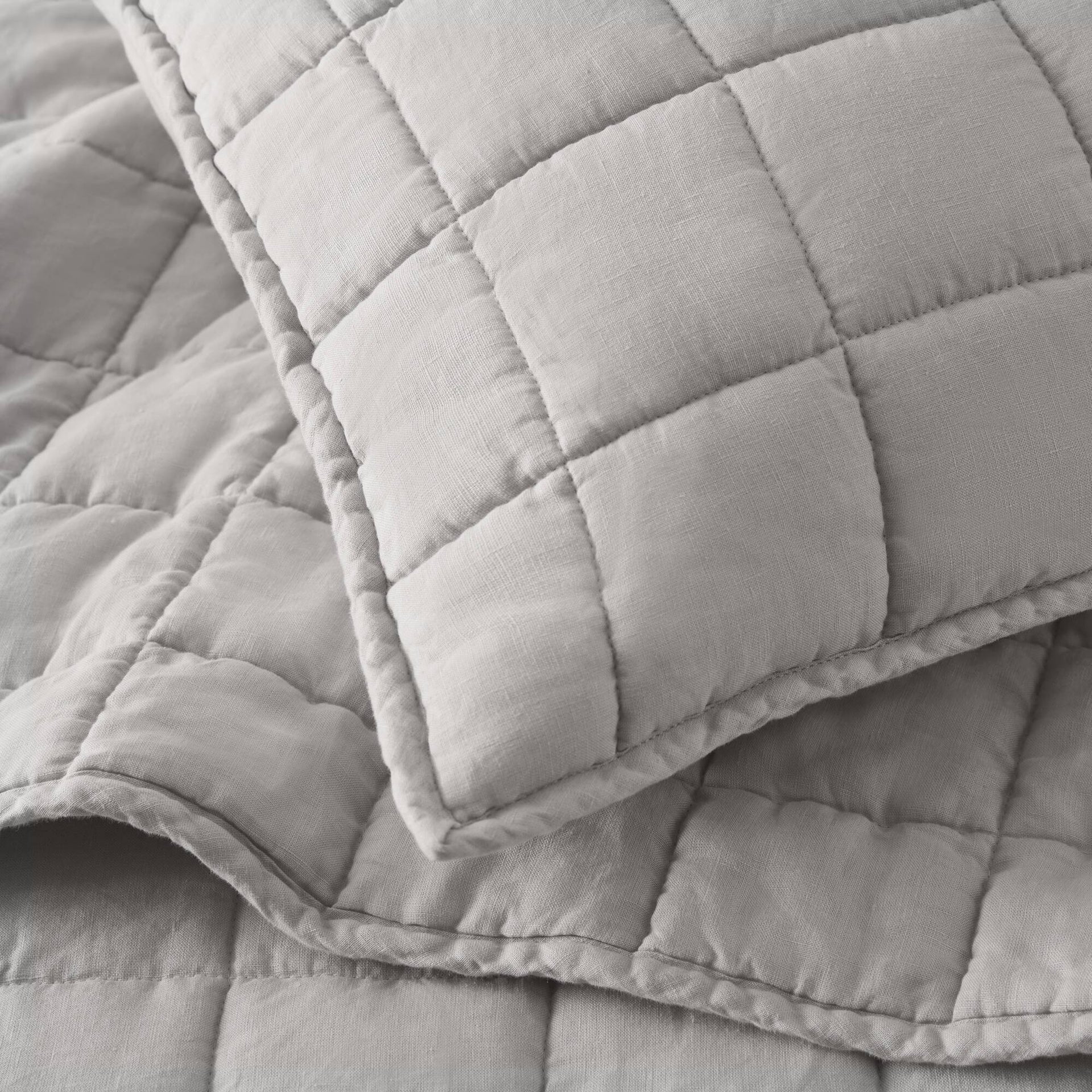 3-Piece Full/Queen Linen Garment Washed Quilt Set,Gray