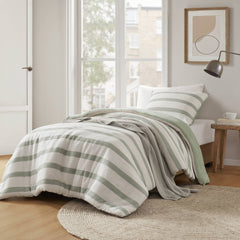 2-Piece Twin/Twin XL Yarn-dyed striped comforter