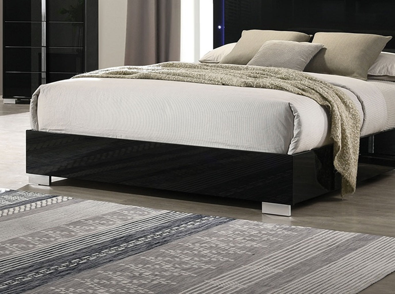 Contemporary Piano Black 1pc Queen Size Bed w LED Headboard UV Finish Bedframe Bedroom Furniture