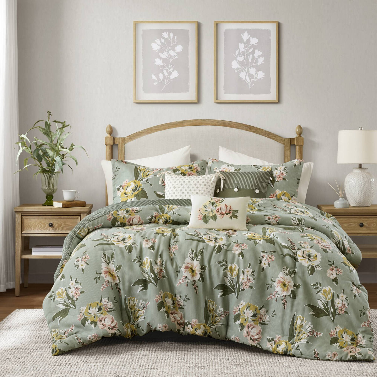 7-Piece Queen Vintage Floral Comforter Set, Green