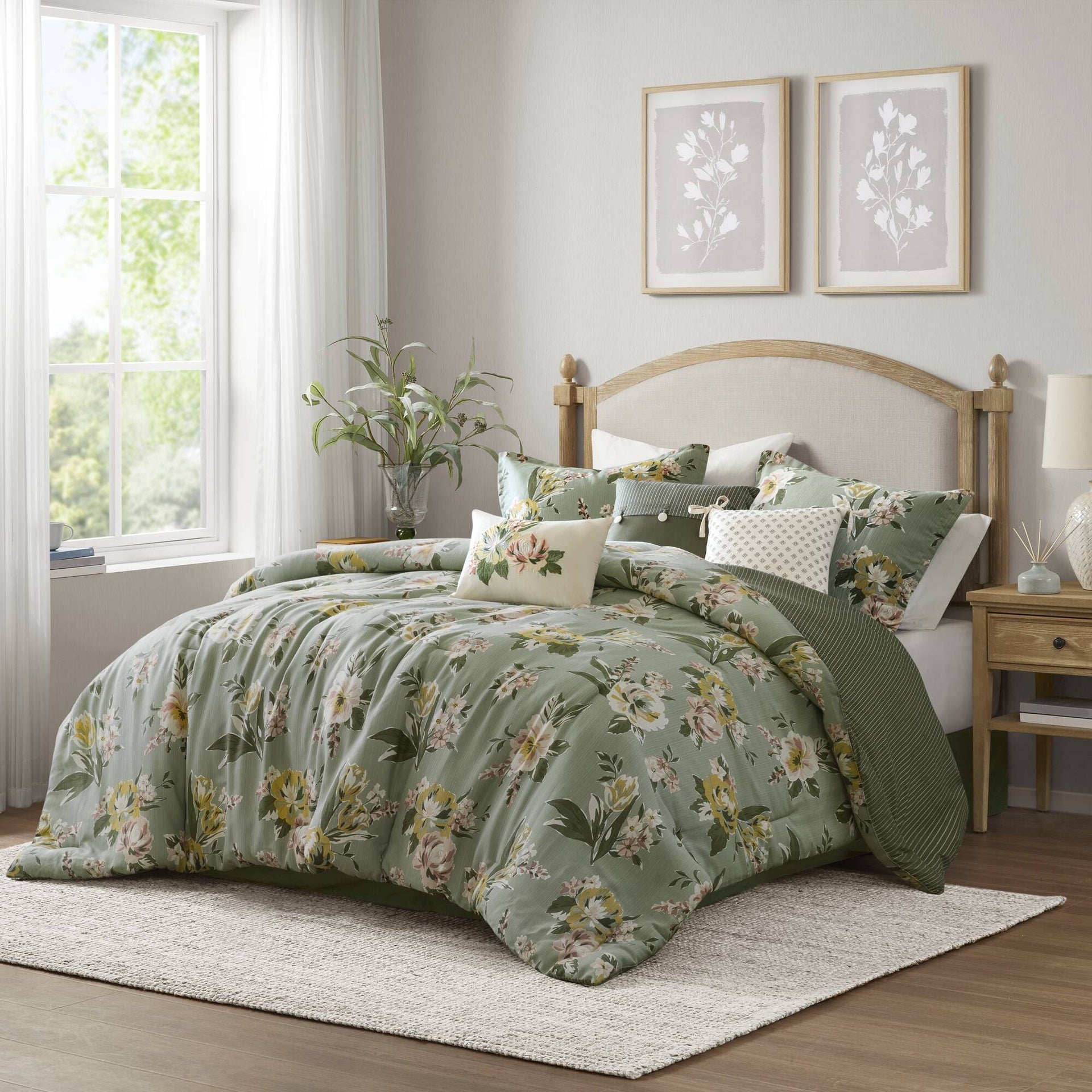 7-Piece Queen Vintage Floral Comforter Set, Green