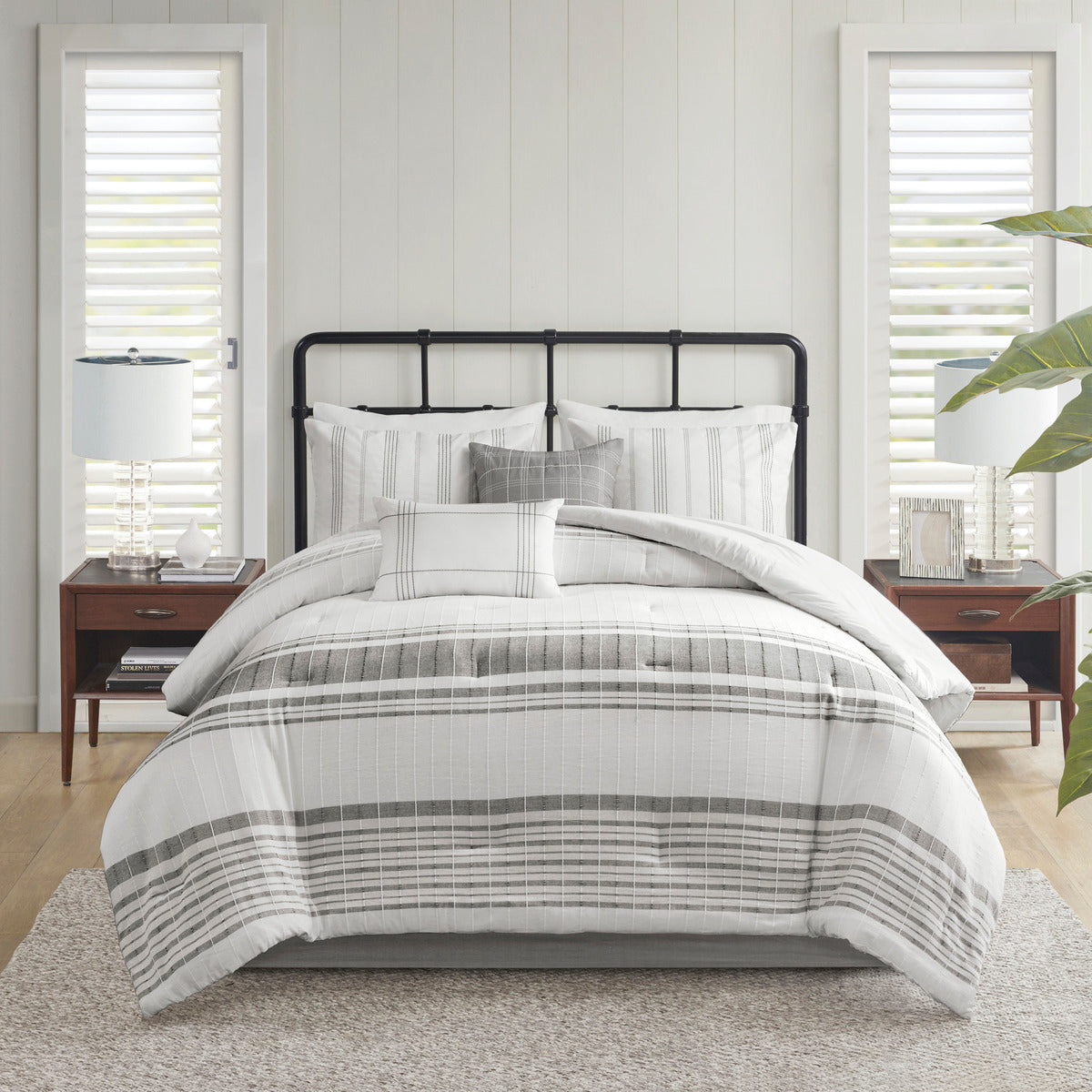 6 Piece Cotton Jacquard Oversized Comforter Set White/Grey Cal King