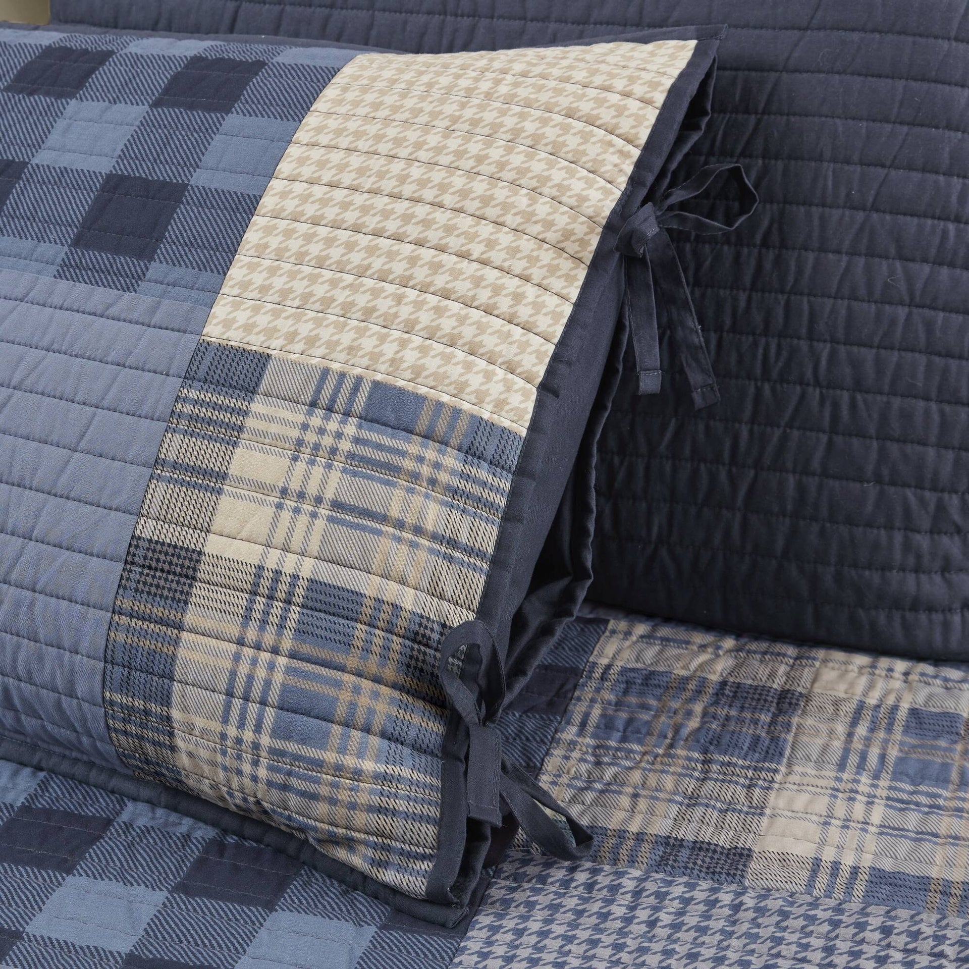 5-Piece Winter Hills Day bed  Cover Set
