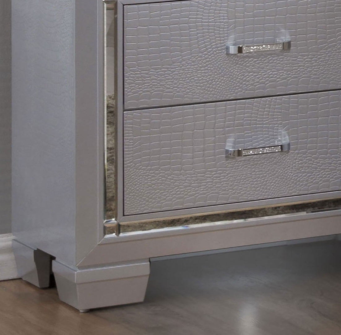 Contemporary Style 1pc Chest Crocodile Texture Diamond Crushed Handles English Dovetail Drawers Silver Finish Bedroom Furniture
