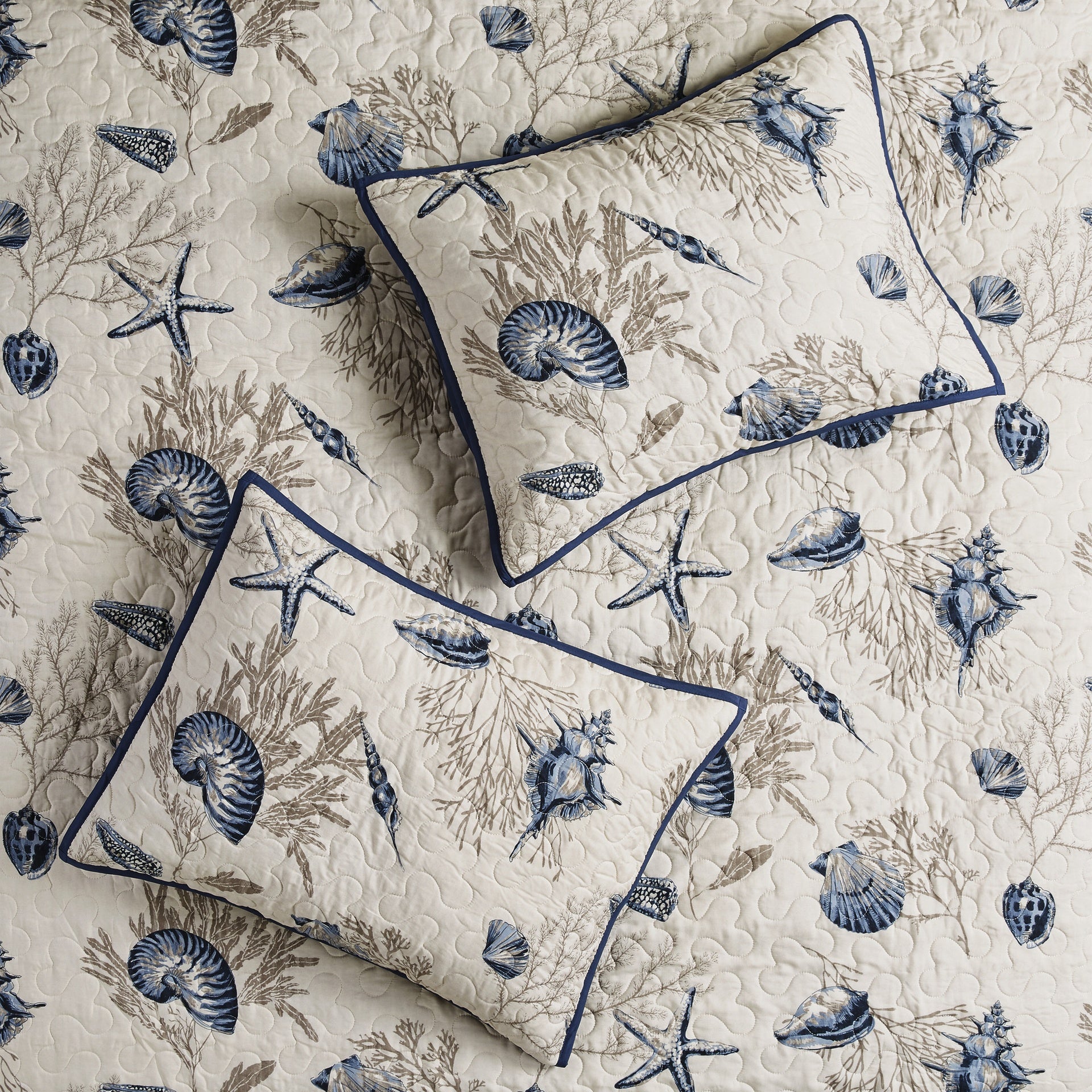 Brushed Microfiber Quilt Set with Throw Pillows Blue Twin/Twin XL