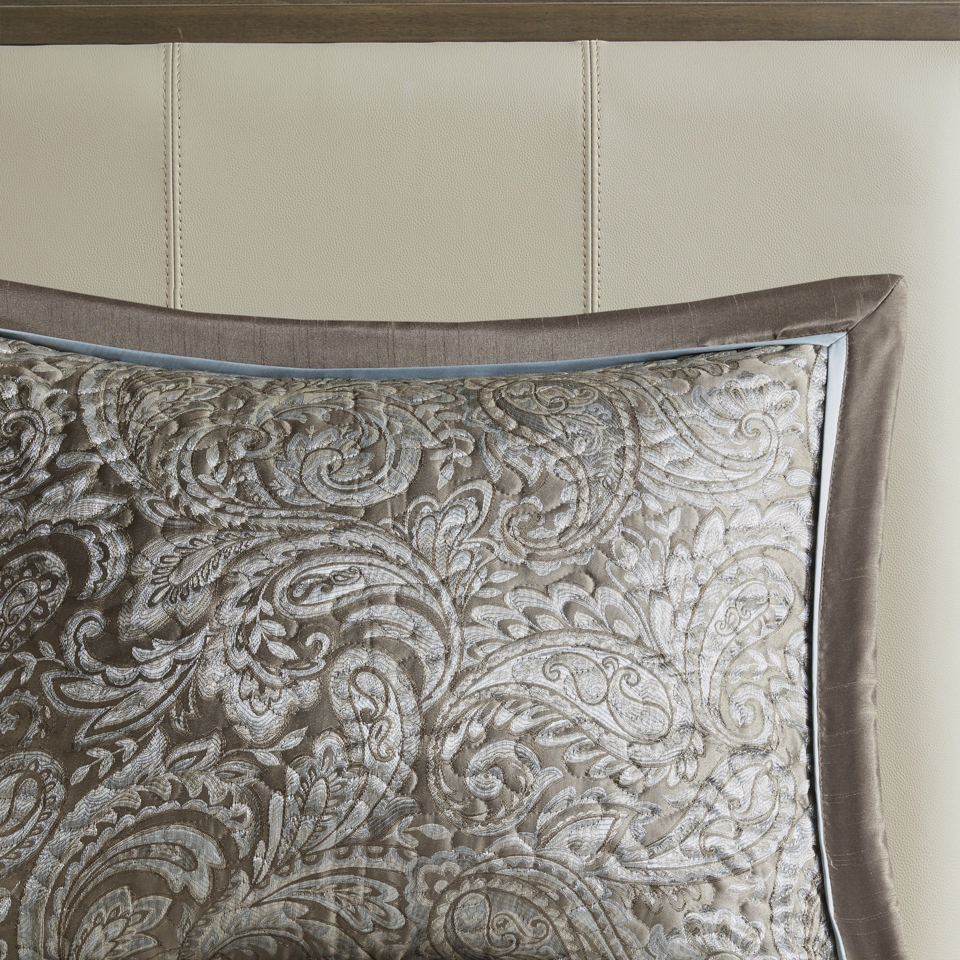 5 Piece Jacquard Bedspread Set with Throw Pillows Blue/Brown King