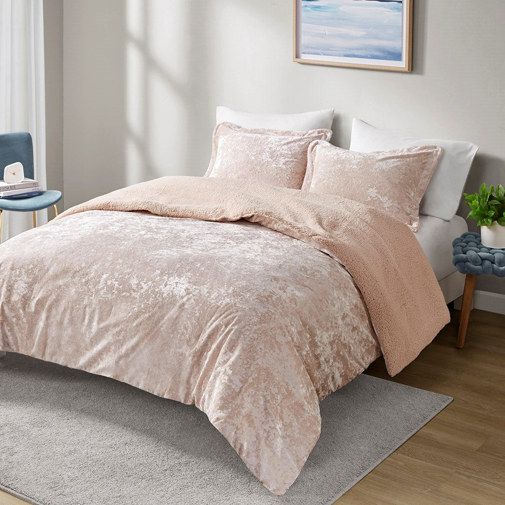 Twin/Twin XL Crushed Velvet Sherpa Reversible Comforter Set
