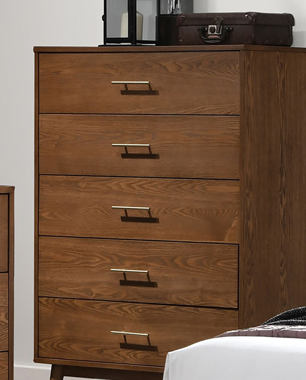 Walnut 1pc Chest of Drawers Solid wood Nickle Bar Pulls 5-Drawers Storage Round Tapered Legs Bedroom Modern Style