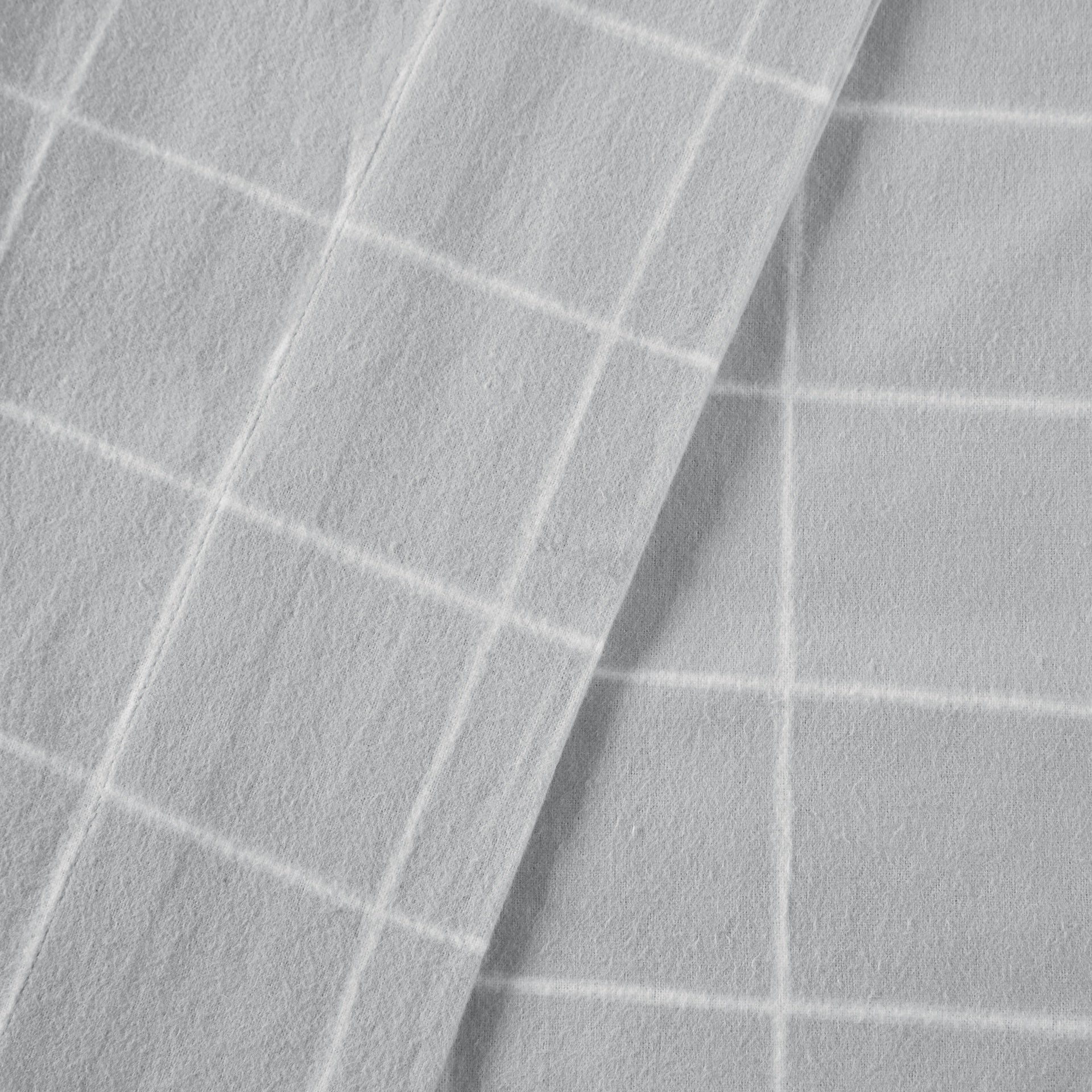 4-Piece King 100% Cotton Flannel Printed Sheet Set,Grey Windowpane