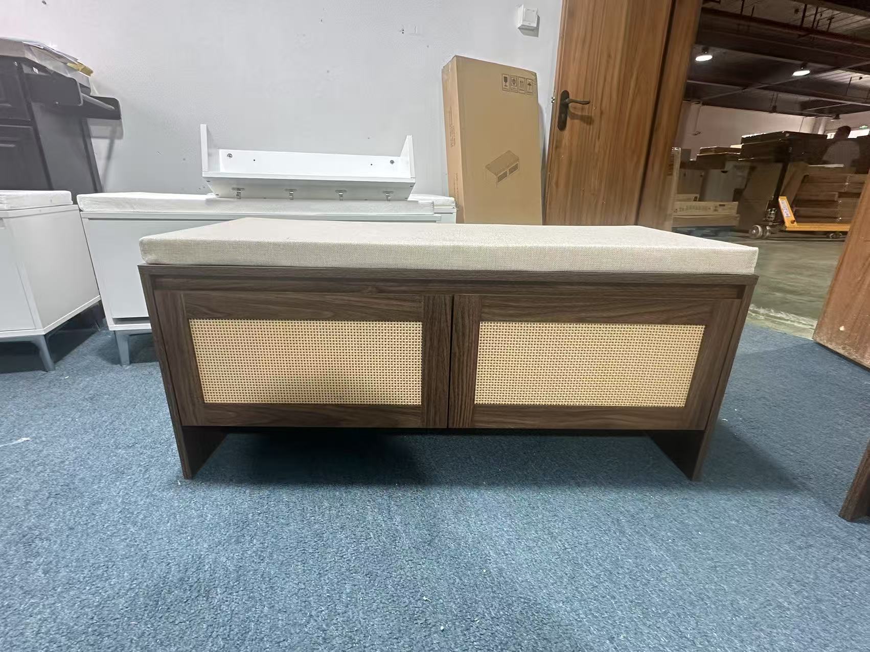 PP Rattan Storage Bench with Cushion, Faux Rattan Shoe Cabinet with 2 Doors, Mid-Century Modern Wood Entryway Seat, for Bedroom, Hallway, Mudroom, Natural Finish