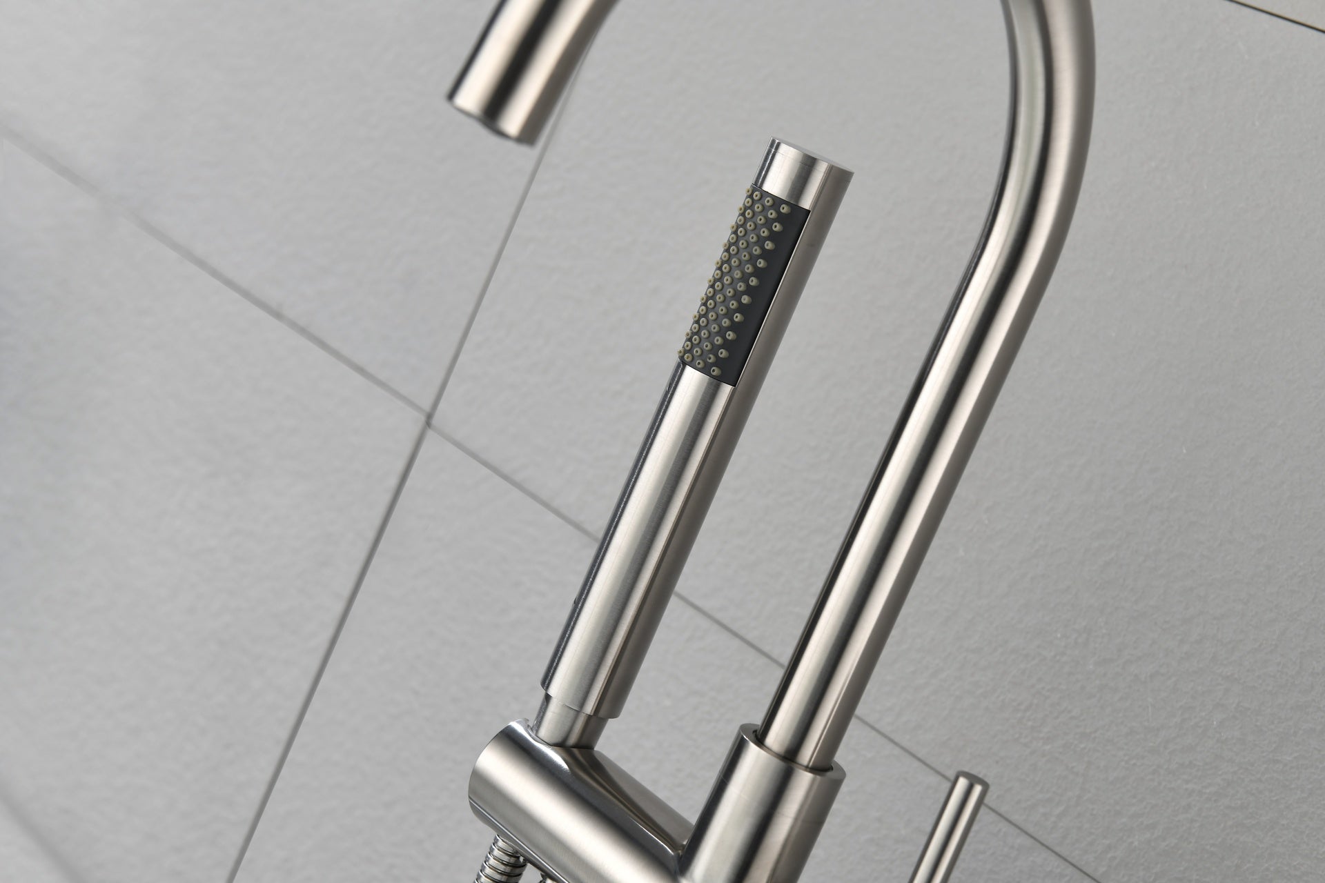 Floor Mounted Tub Faucet High Flow Freestanding Tub Filler Faucet with Handheld Shower Head and Swivel Spout