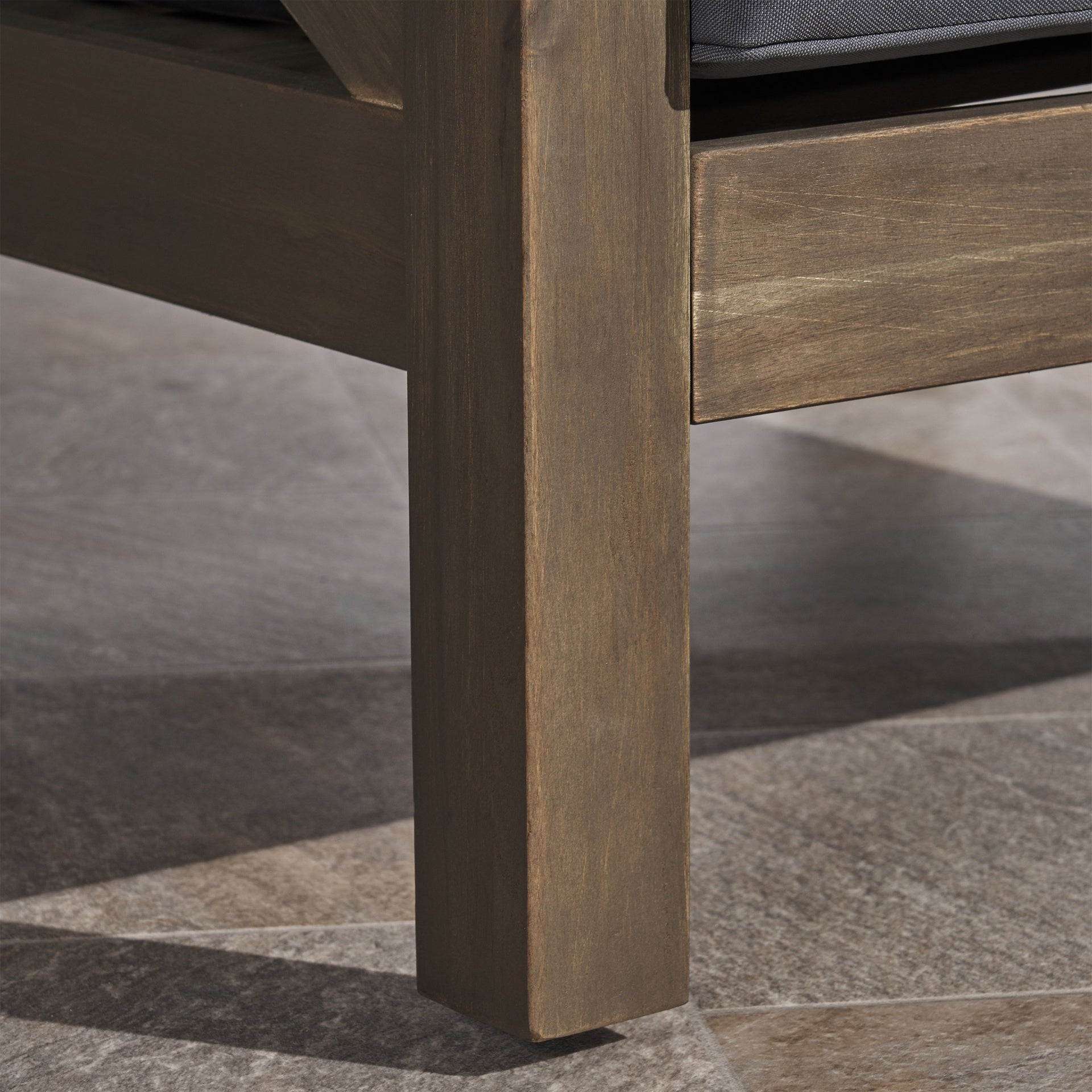 BRAVA CLUB CHAIR