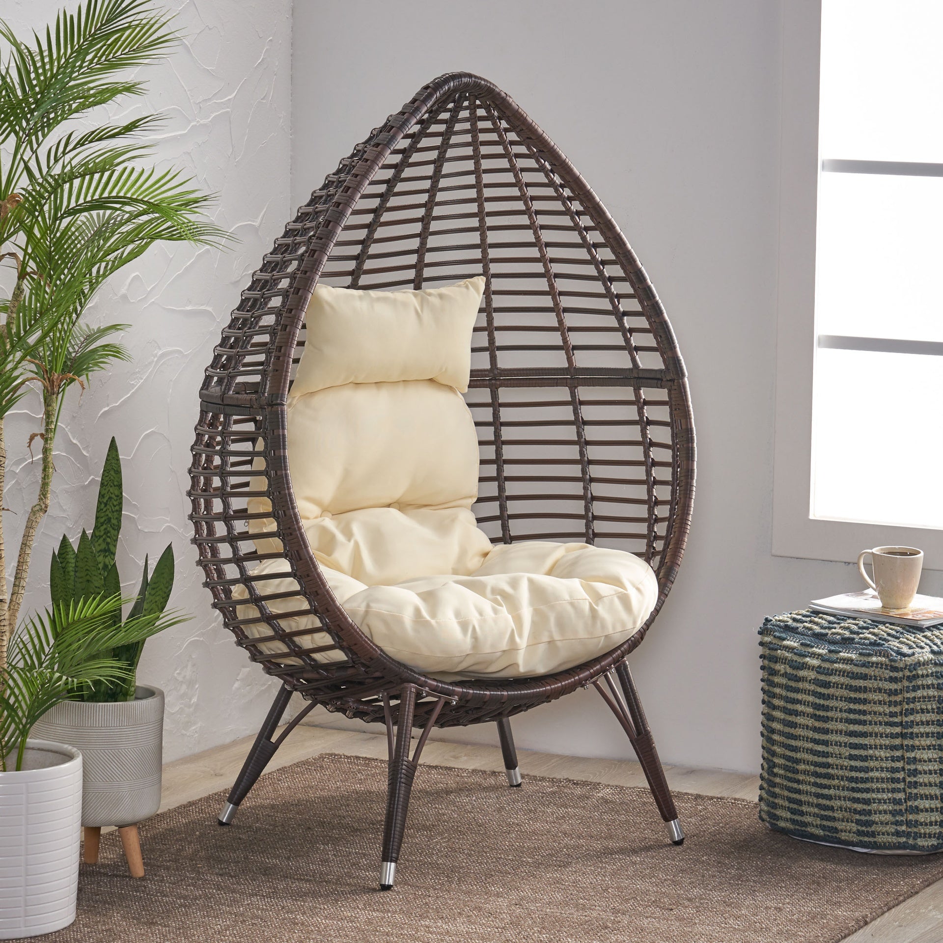 CUTTER TEARDROP CHAIR