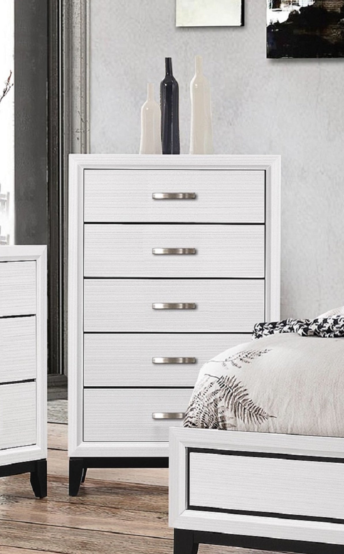 1pc Contemporary 5-Drawer Tall Chest White Finish Wooden Bedroom Furniture