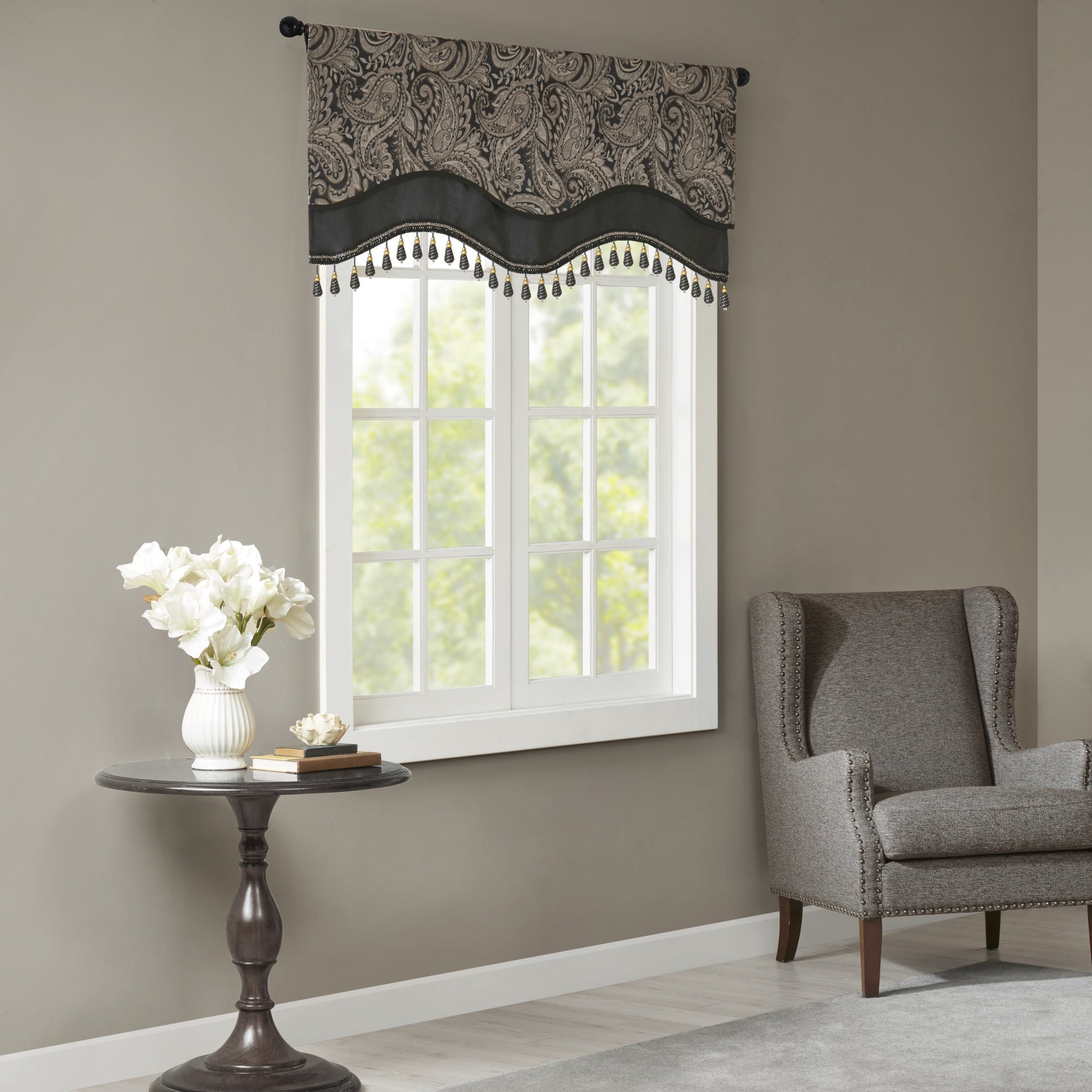 Jacquard Window Rod Pocket Valance With Beads Black 50x18"