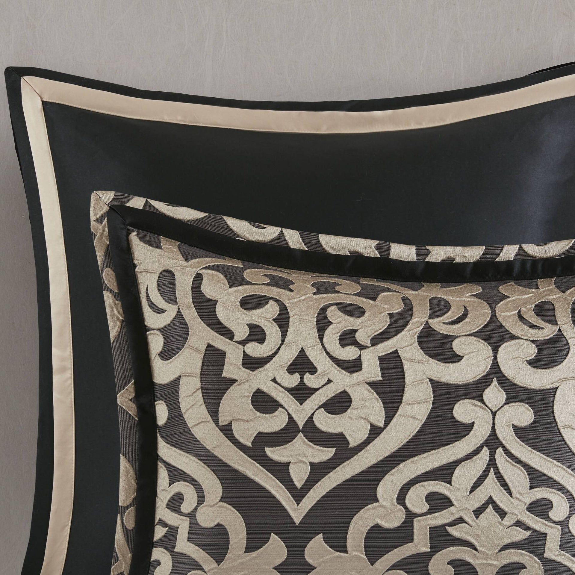 8PCS Cal King Jacquard Comforter Set