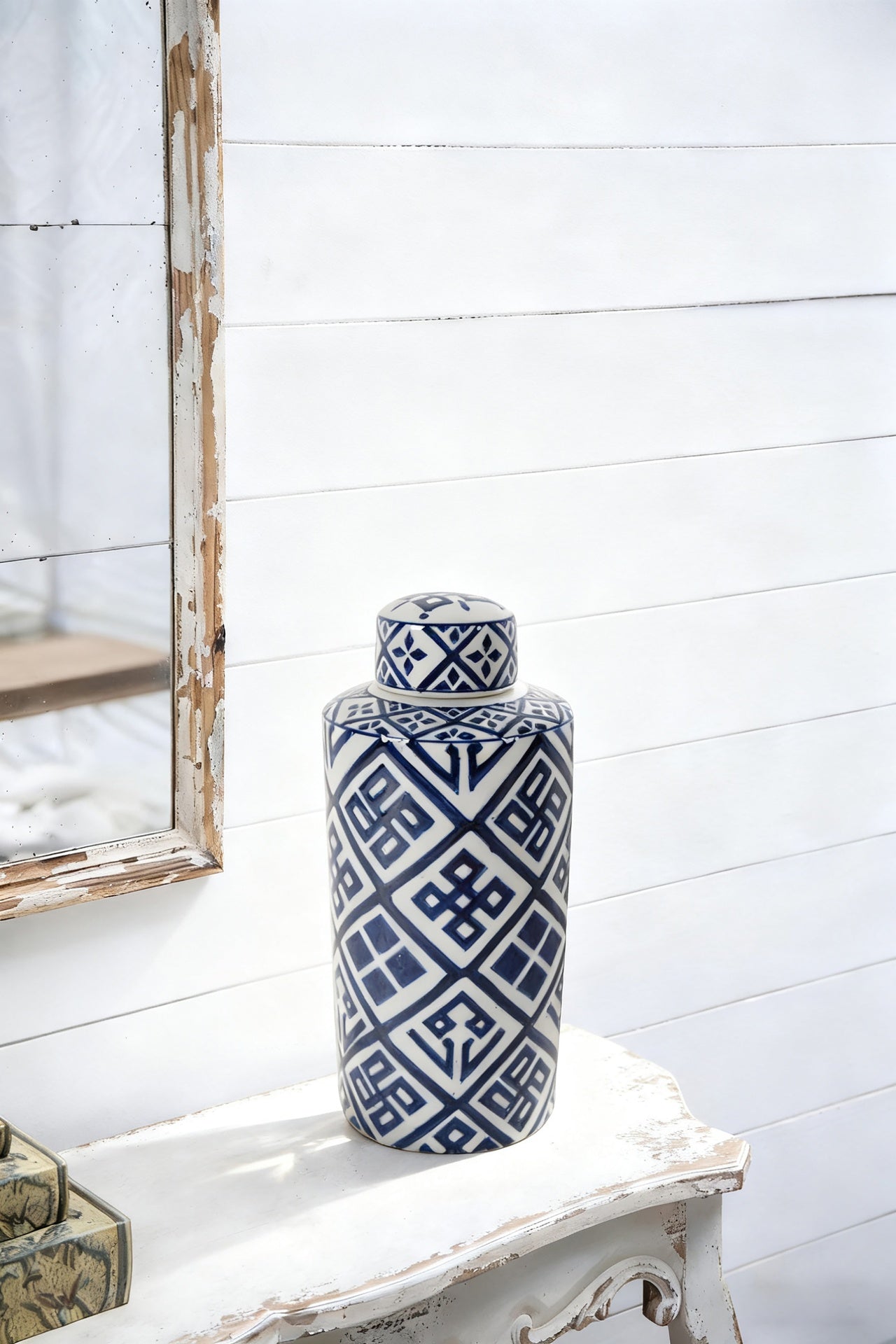 D6.3x13.8" Valora Blue and White Cylinder Jar