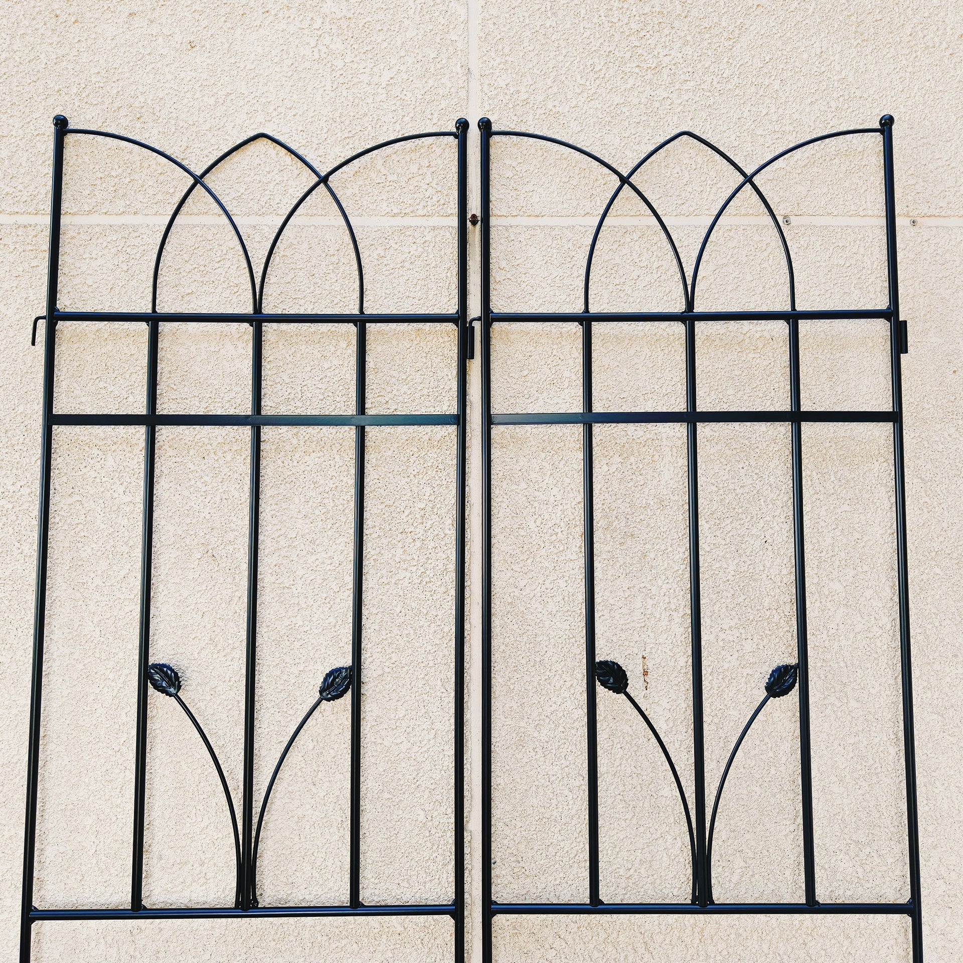 4 Pack Metal Garden Trellis 71" x 17.7" Rustproof Trellis for Climbing Plants Outdoor Flower Support Black