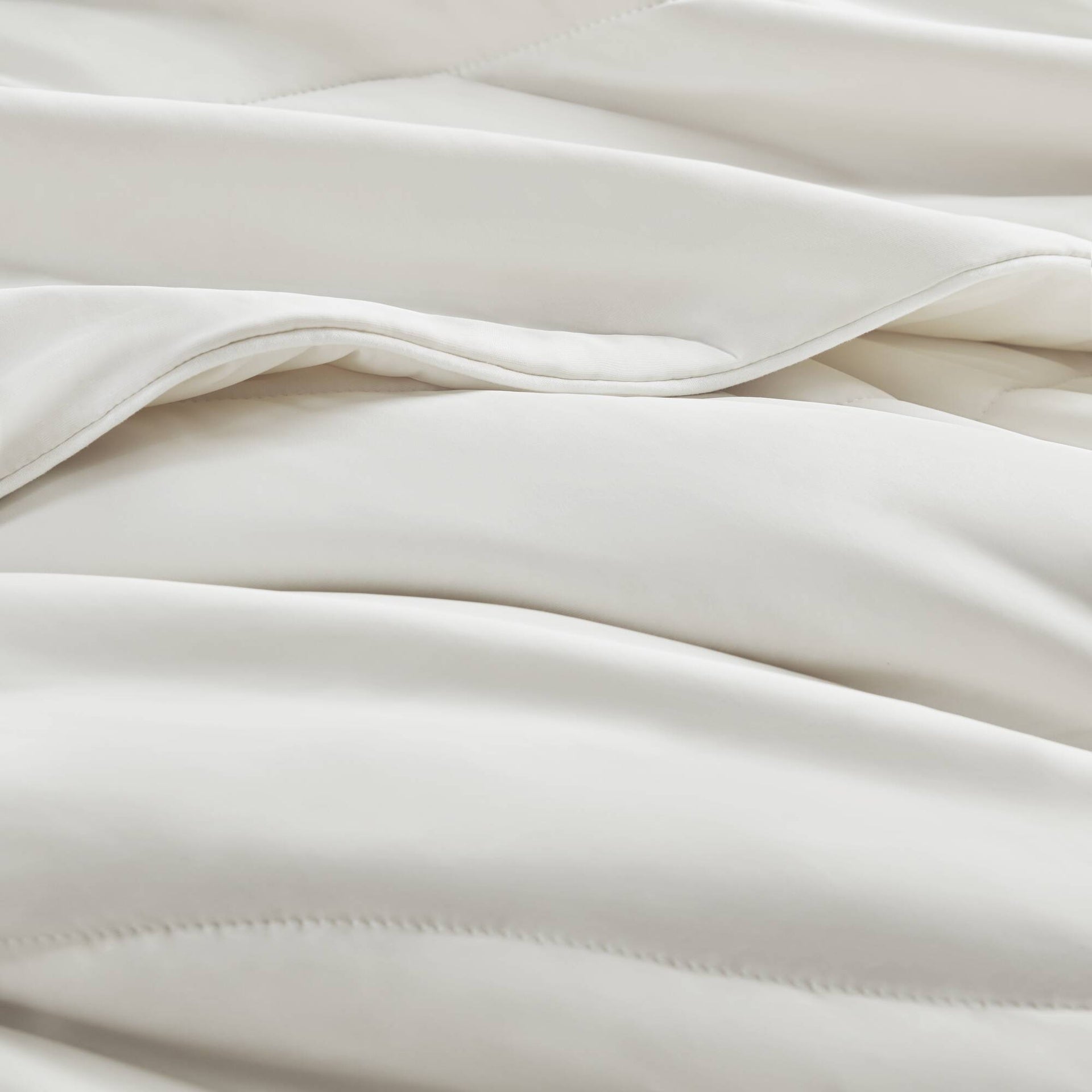 1-Piece Full/Queen Reversible Tencel Comforter Blanket,White