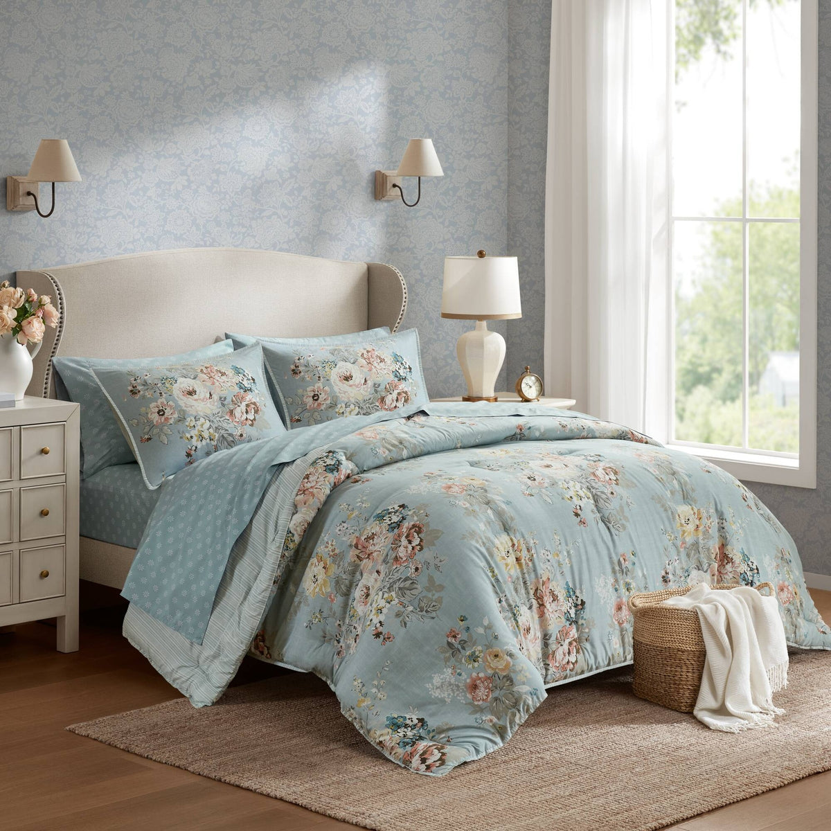 5-Piece Twin 5 Piece Vintage-inspired Collection floral print,Soft Blue