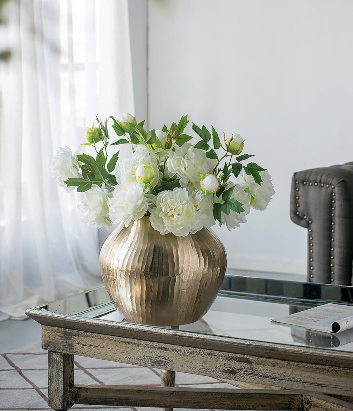 11x11x9" Aluminum Chisel Flower Vase, Gold