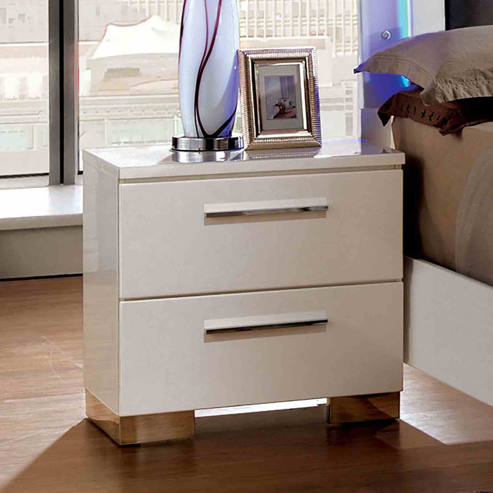 Contemporary Style 1pc Nightstand English Dovetail Drawers Lacquer Coating Chrome Handles And Legs Glossy White Finish Bedroom Furniture