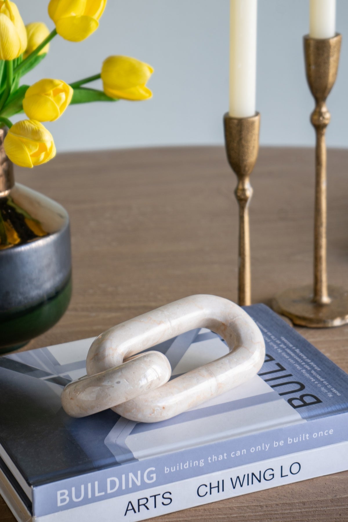 6.5x3x1" Small Decorative Two-Link Marble Chain with Elegant Cream Finish