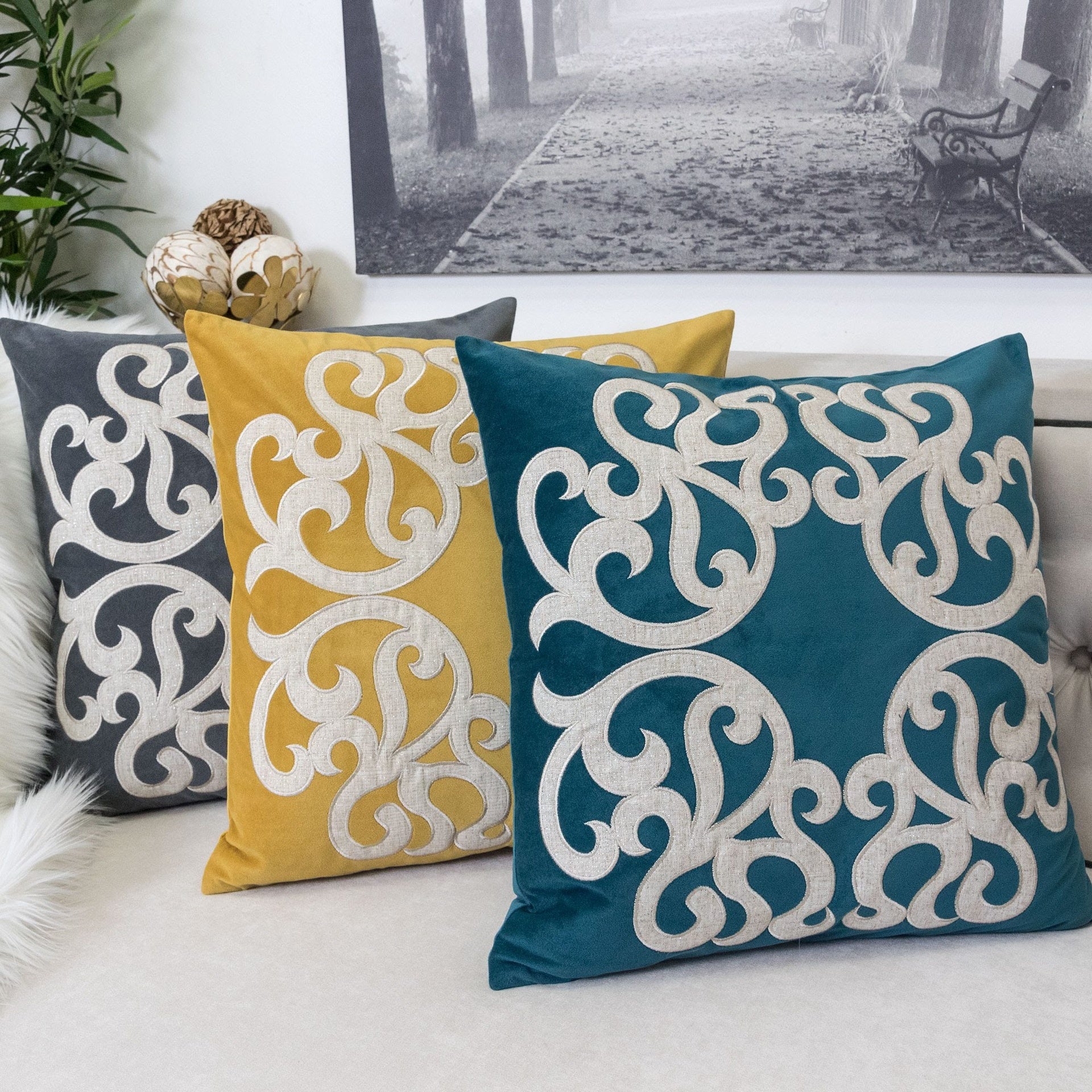 Dora Vintage Vine Set of 2