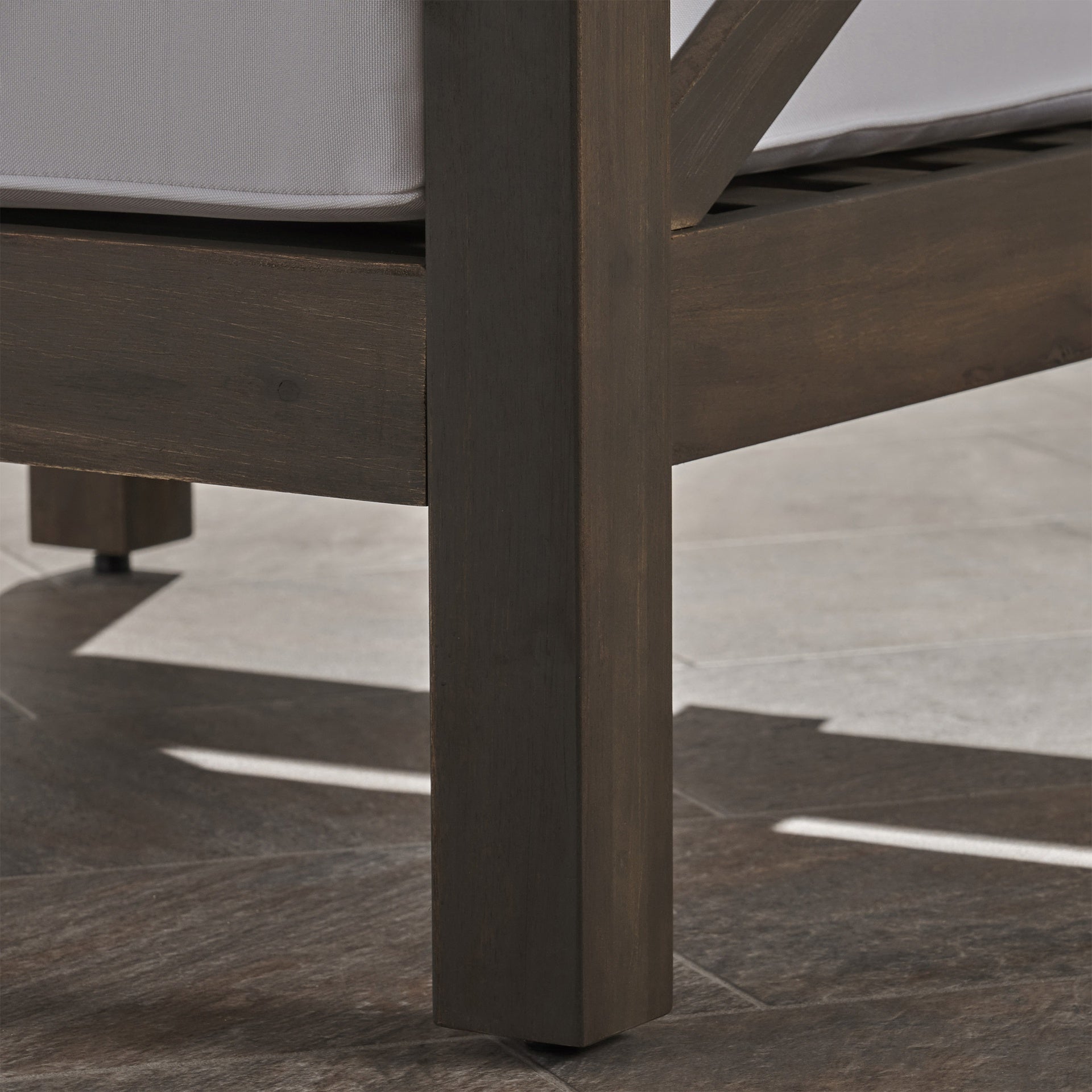 BRAVA CLUB CHAIR