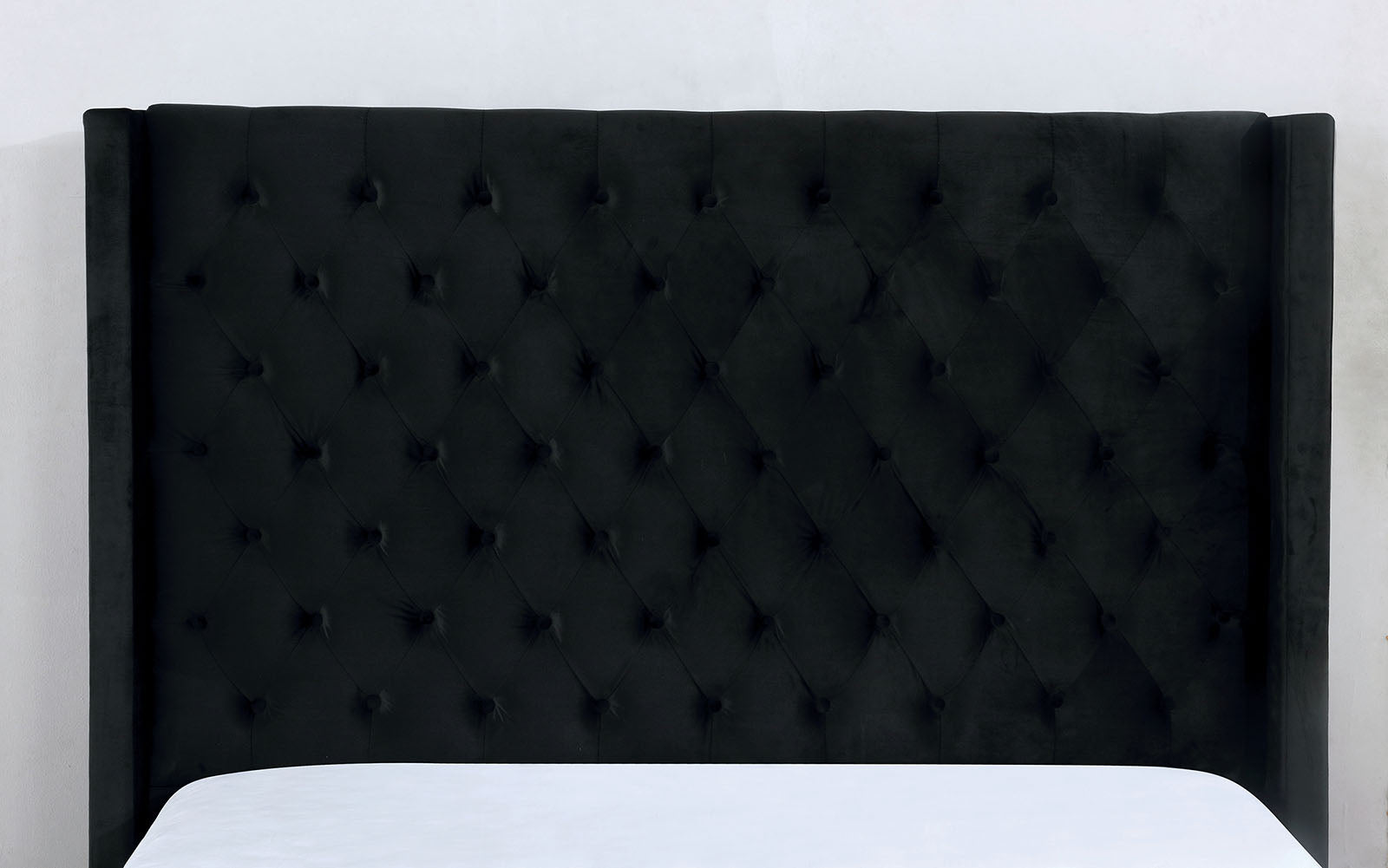 Elegant Black 1pc Queen Size Bed Fully Upholstered Frame Fabric Tufted HB Bedroom Wingback Design
