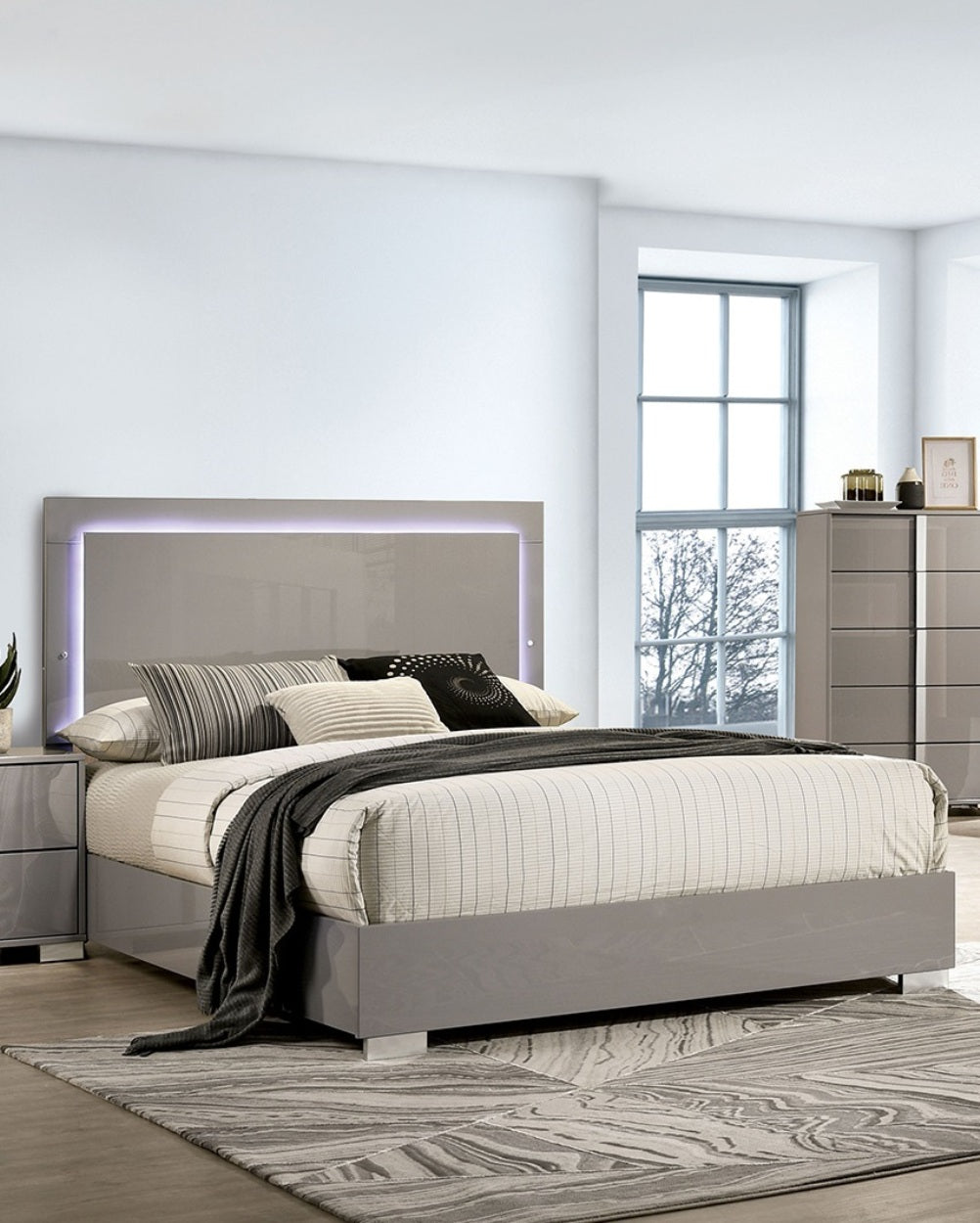 Contemporary Light Taupe 1pc Queen Size Bed w LED Headboard UV Finish Bedframe Bedroom Furniture