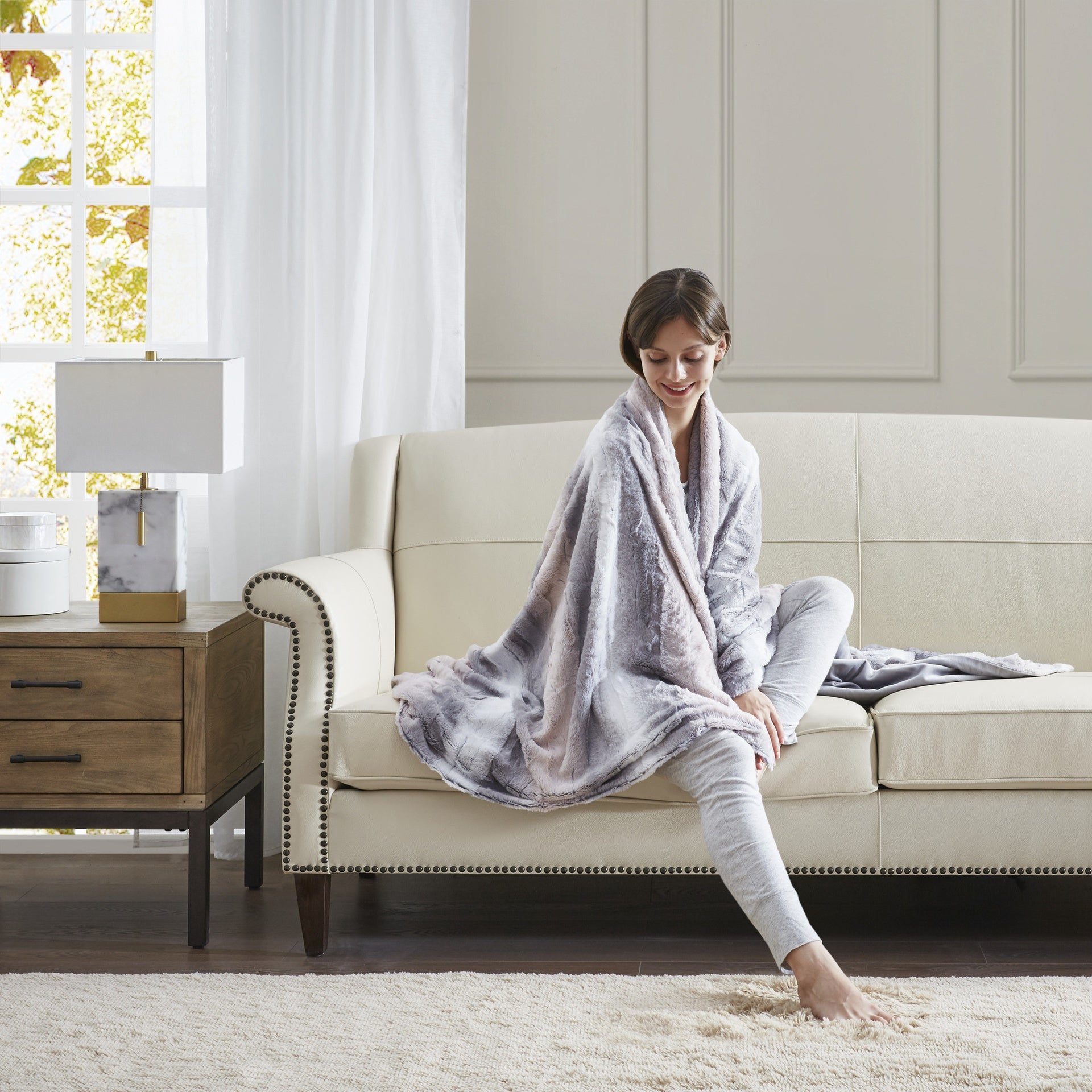 1PC 50x60" Faux Fur Throw