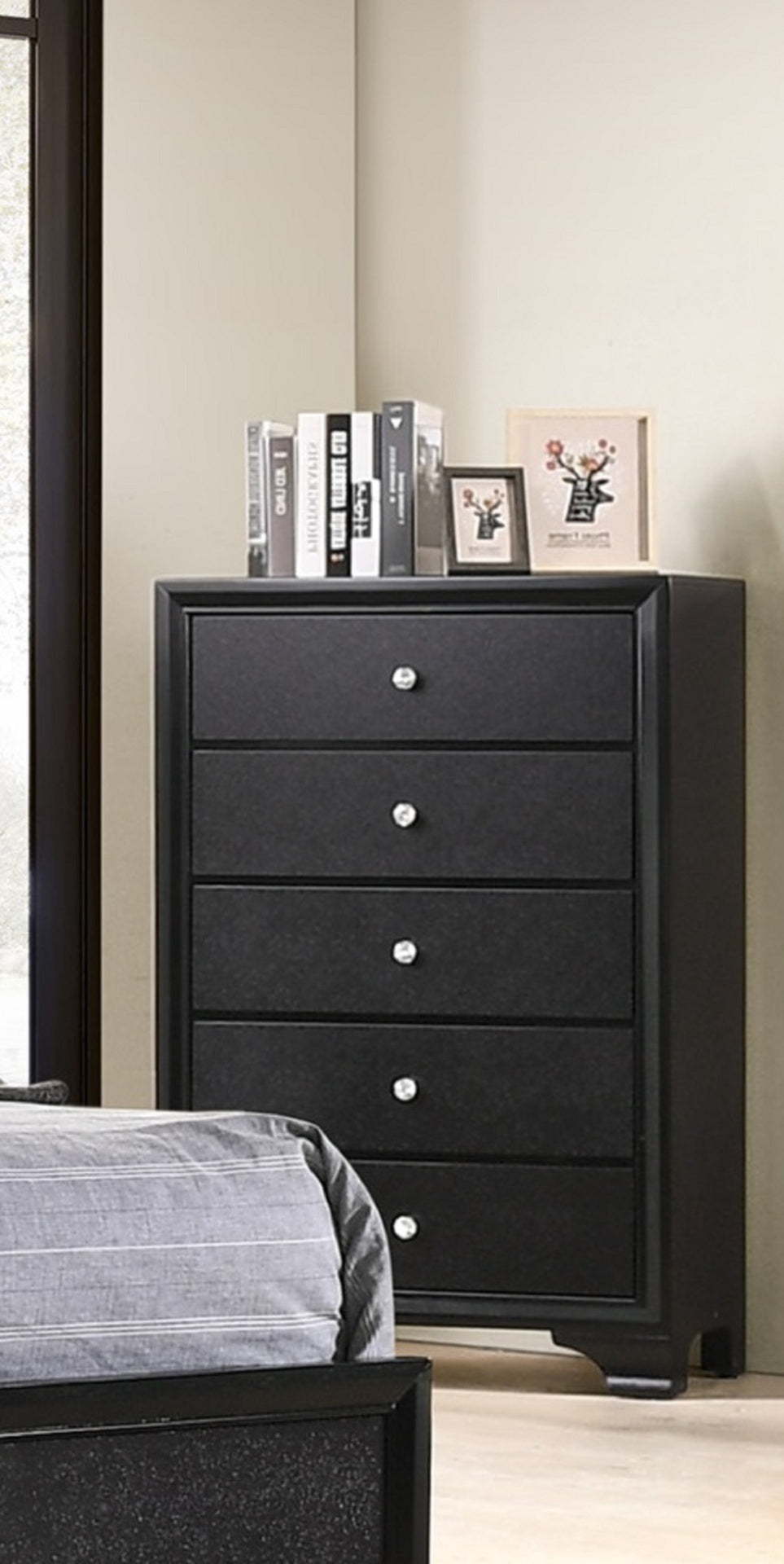 1pc Modern Glam Style Black Finish Glam Five Drawer Chest Pattern Wooden Bedroom Furniture