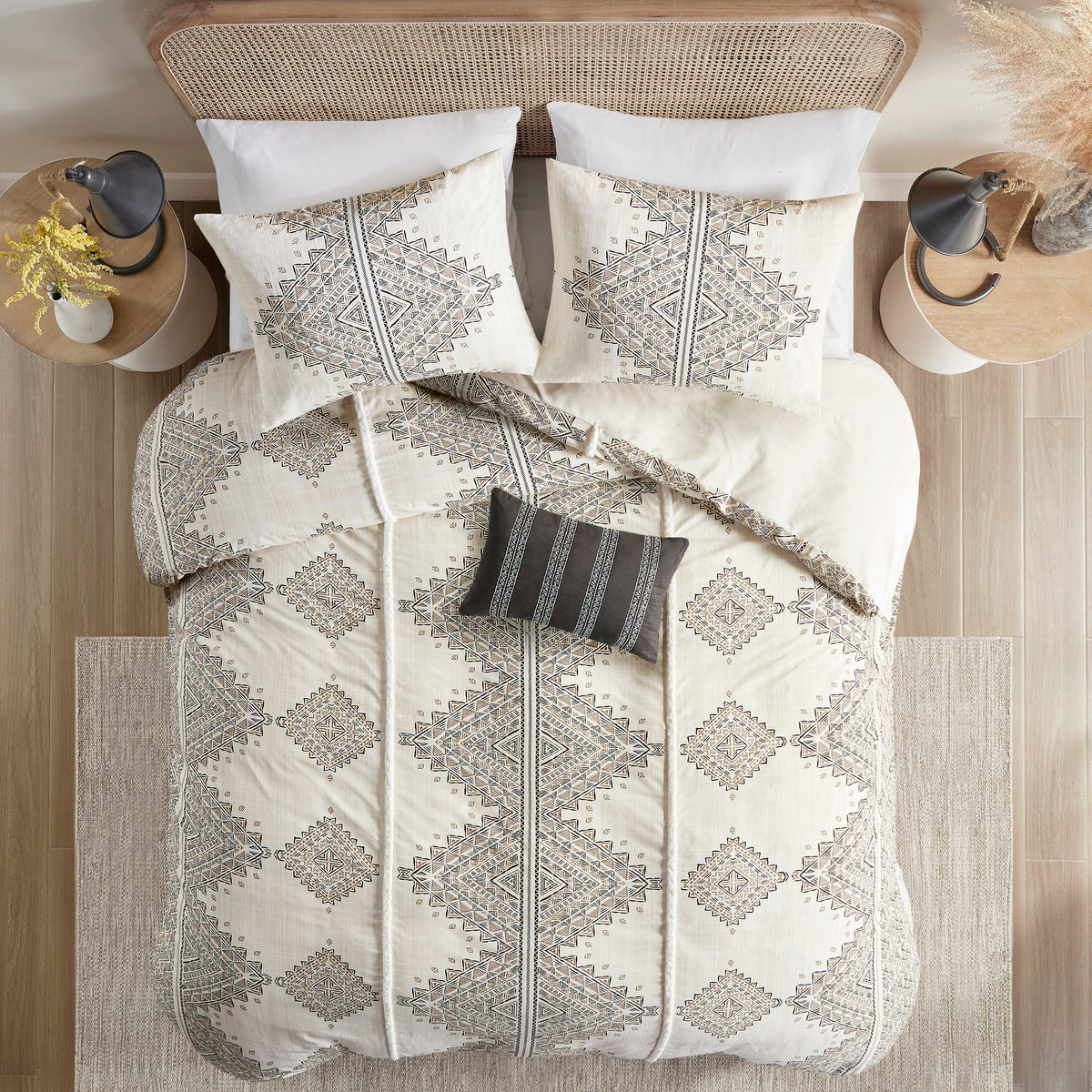 King/Cal King 4 Piece Printed Duvet Cover Set with Throw Pillow