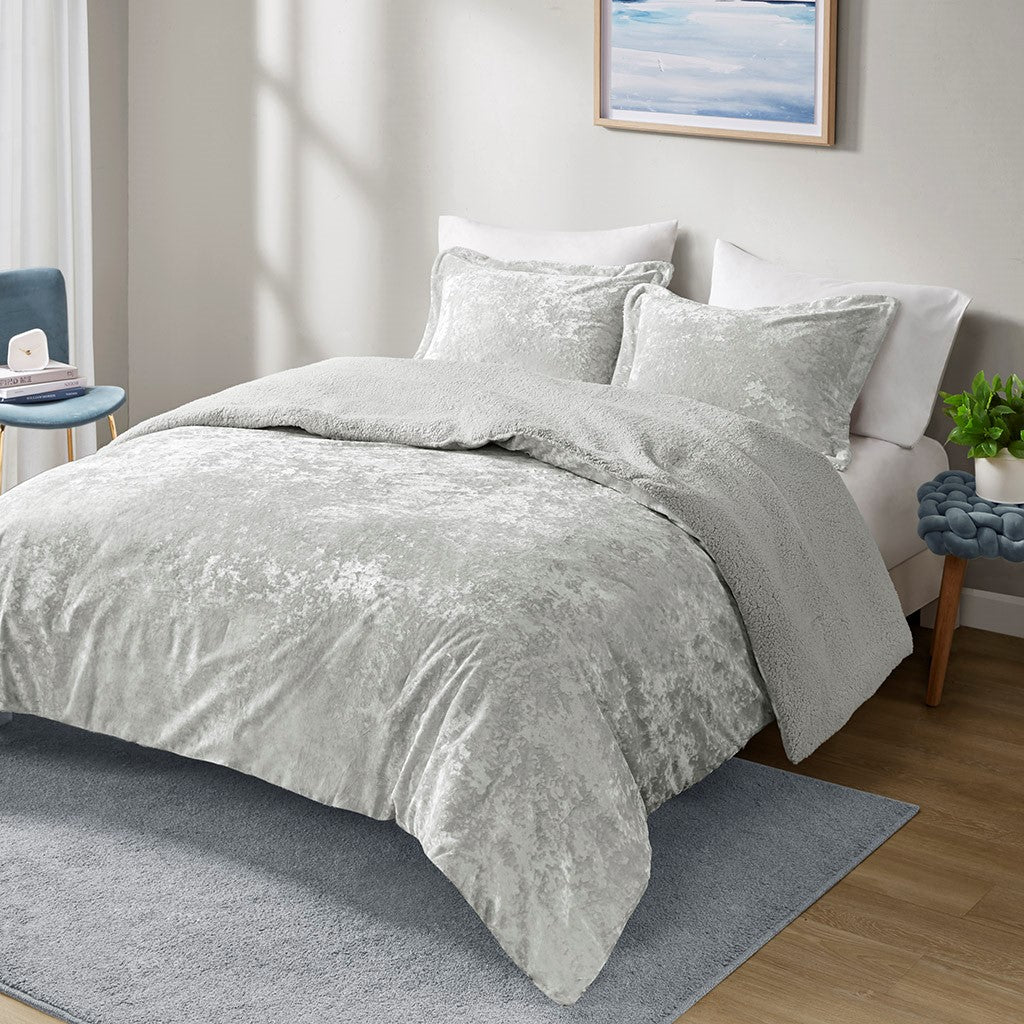 King/Cal King Crushed Velvet Sherpa Reversible Comforter Set