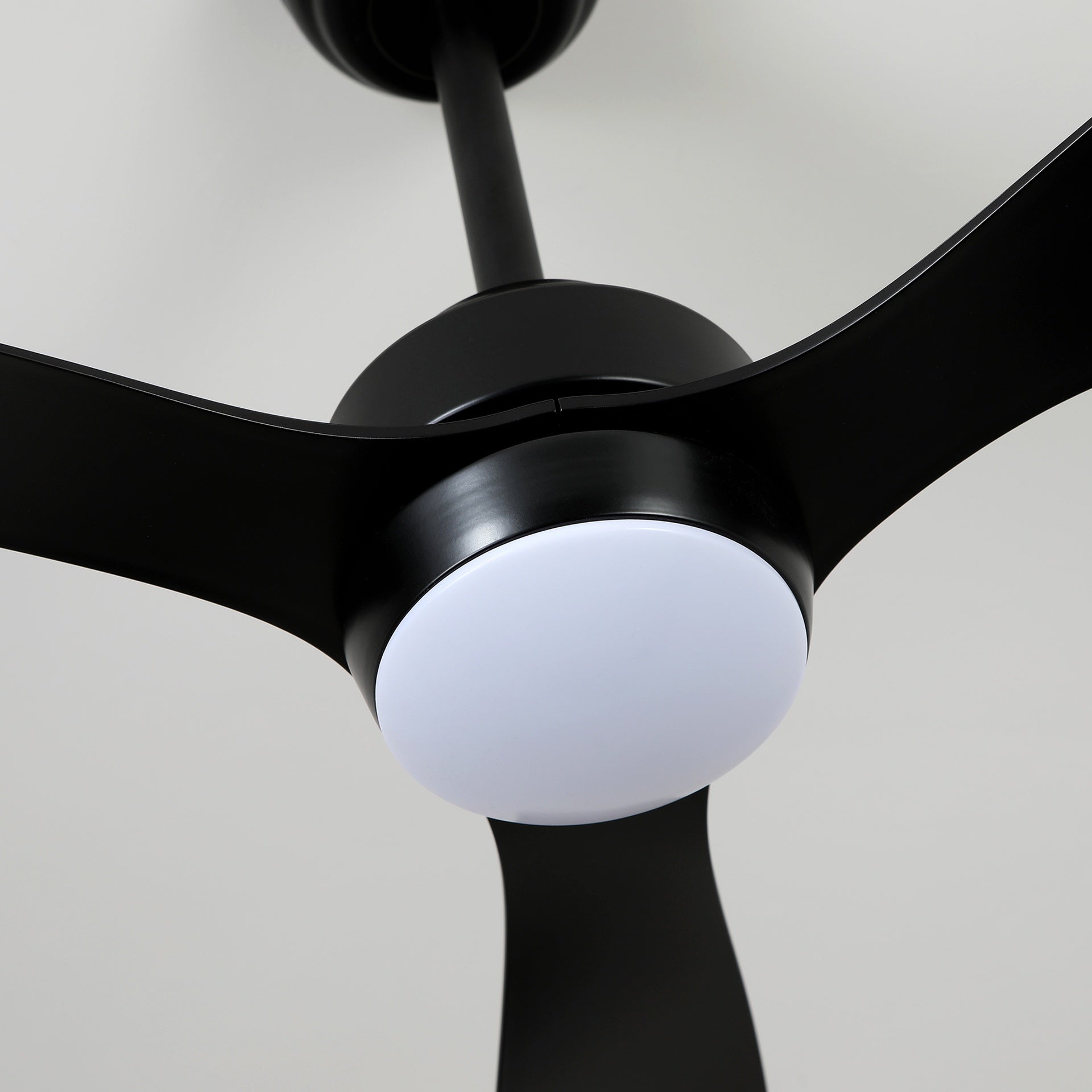 52" Ceiling Fan with Lights Quiet DC Motor 3 ABS Blade Ceiling Fans 6 Speed Levels,Reversible Ceiling Fan, for Patio Living Room, Bedroom, Office,Indoor.-- Black
