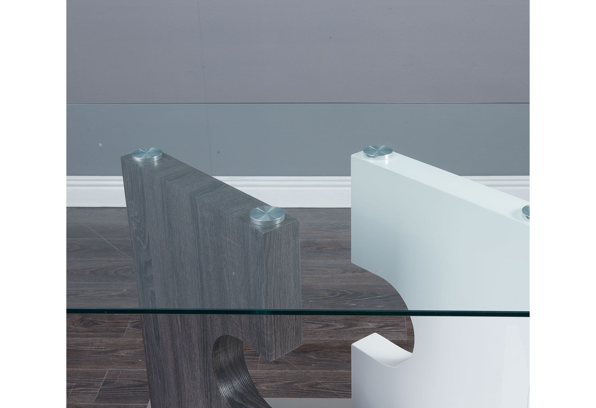 IRIS DINING TABLE