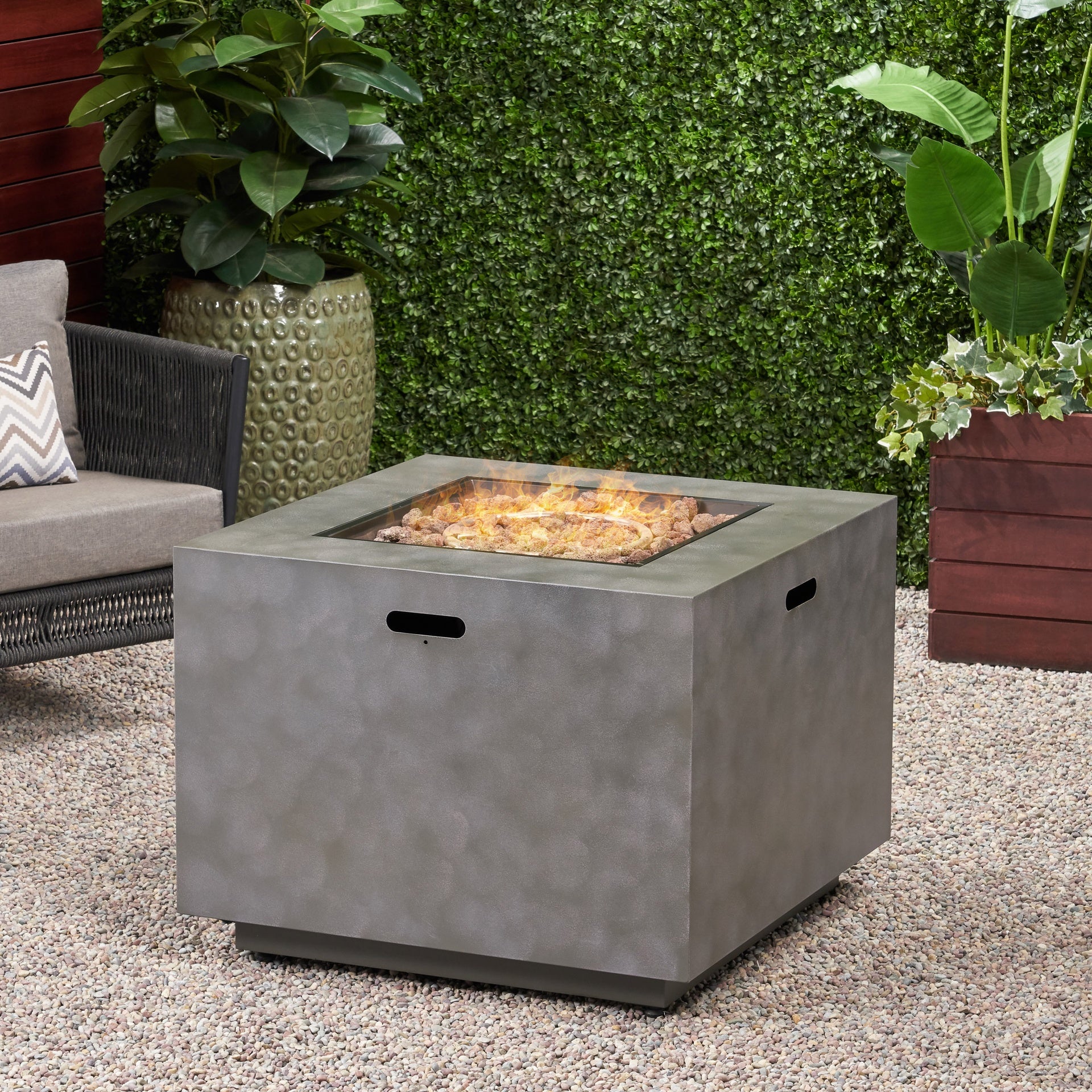 SQUARE IRON FIRE PIT-50 000 BTU