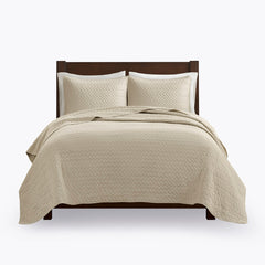 Queen 3 Piece Luxurious Oversized Quilt Set