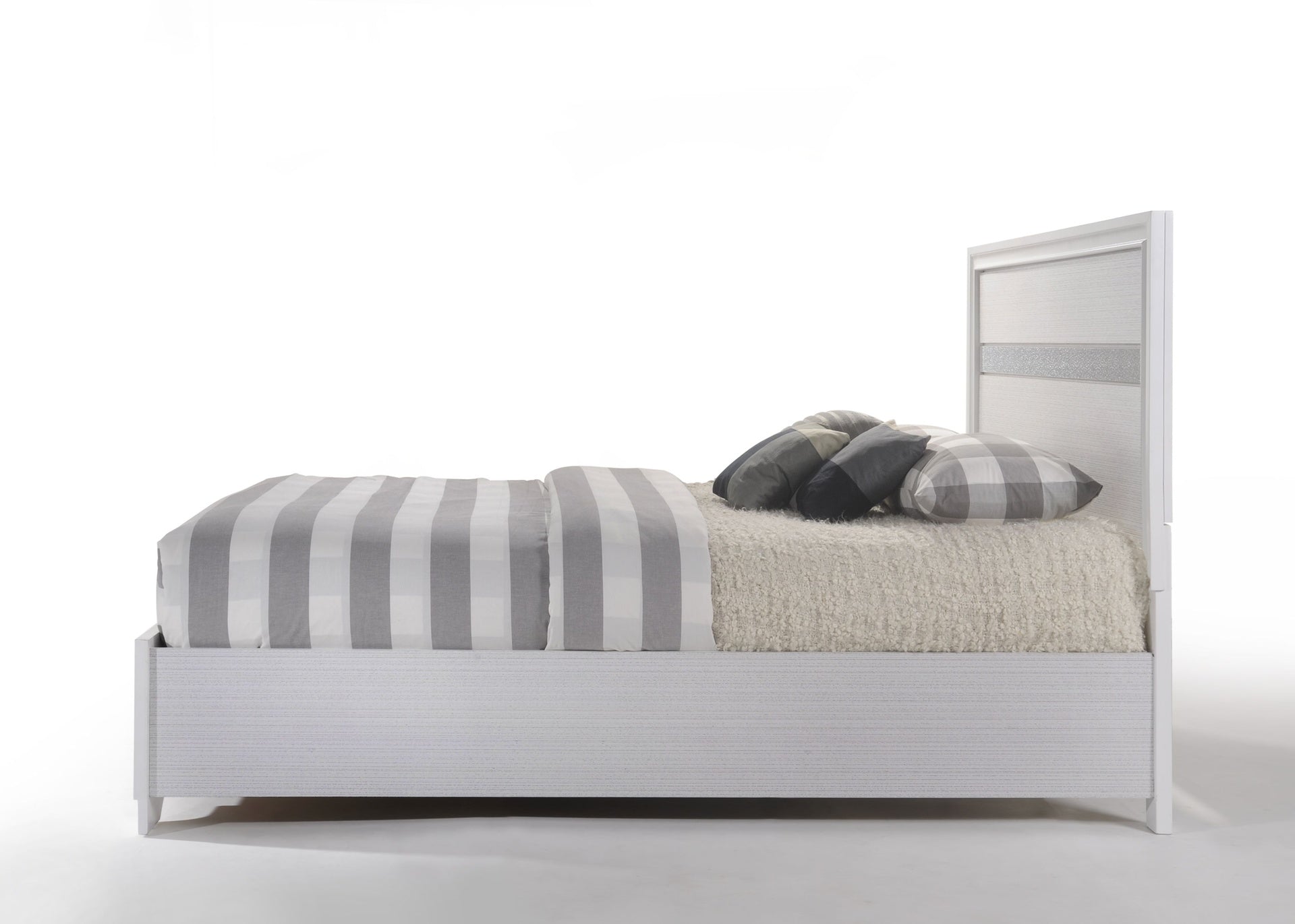 Naima White Finish Queen Bed W/Storage