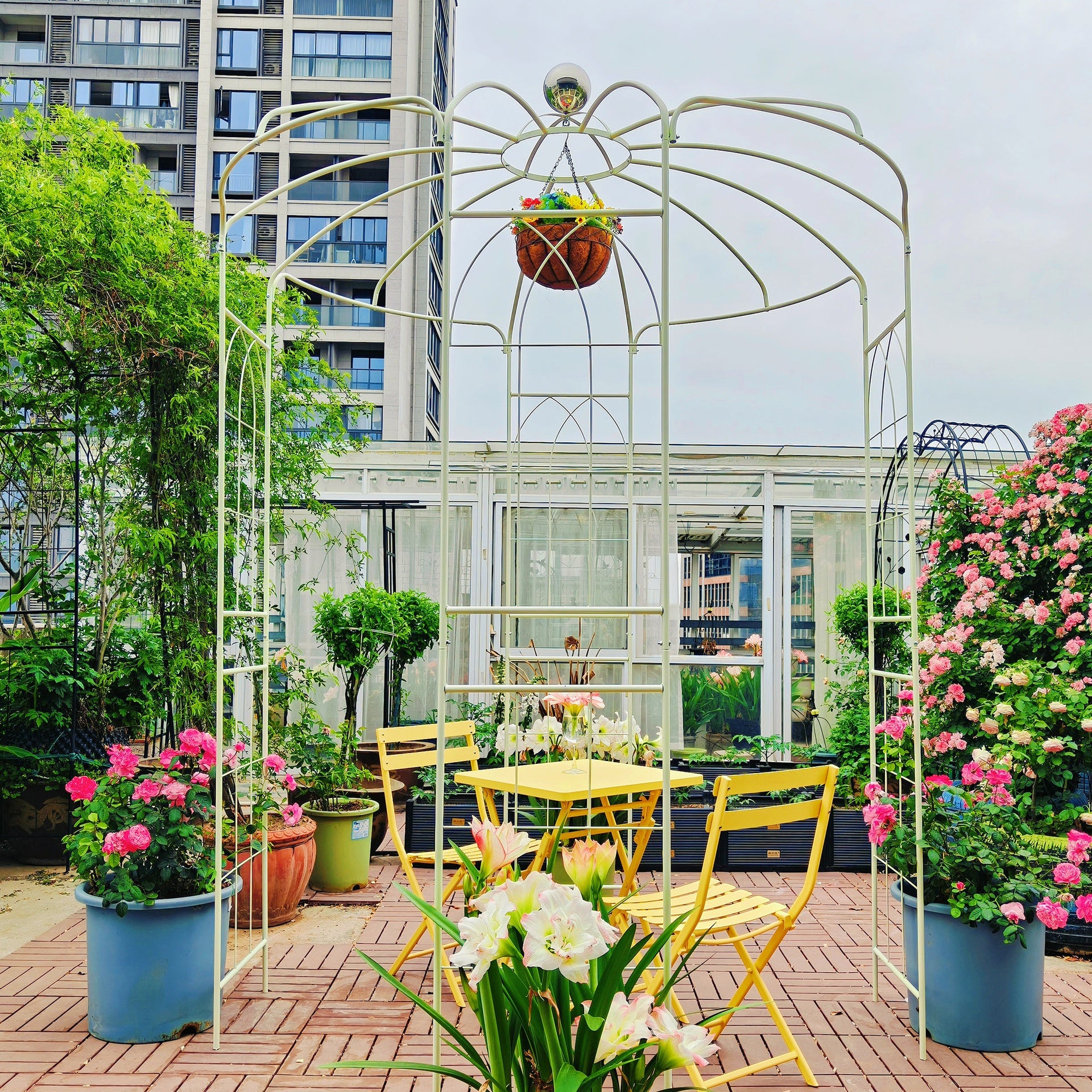 Metal Garden Arch Iron Garden Arbors Gazebo Dia 81.3'' x 114.2'' High Birdcage Shape Pergola Pavilion for Wedding Ceremony Cream White
