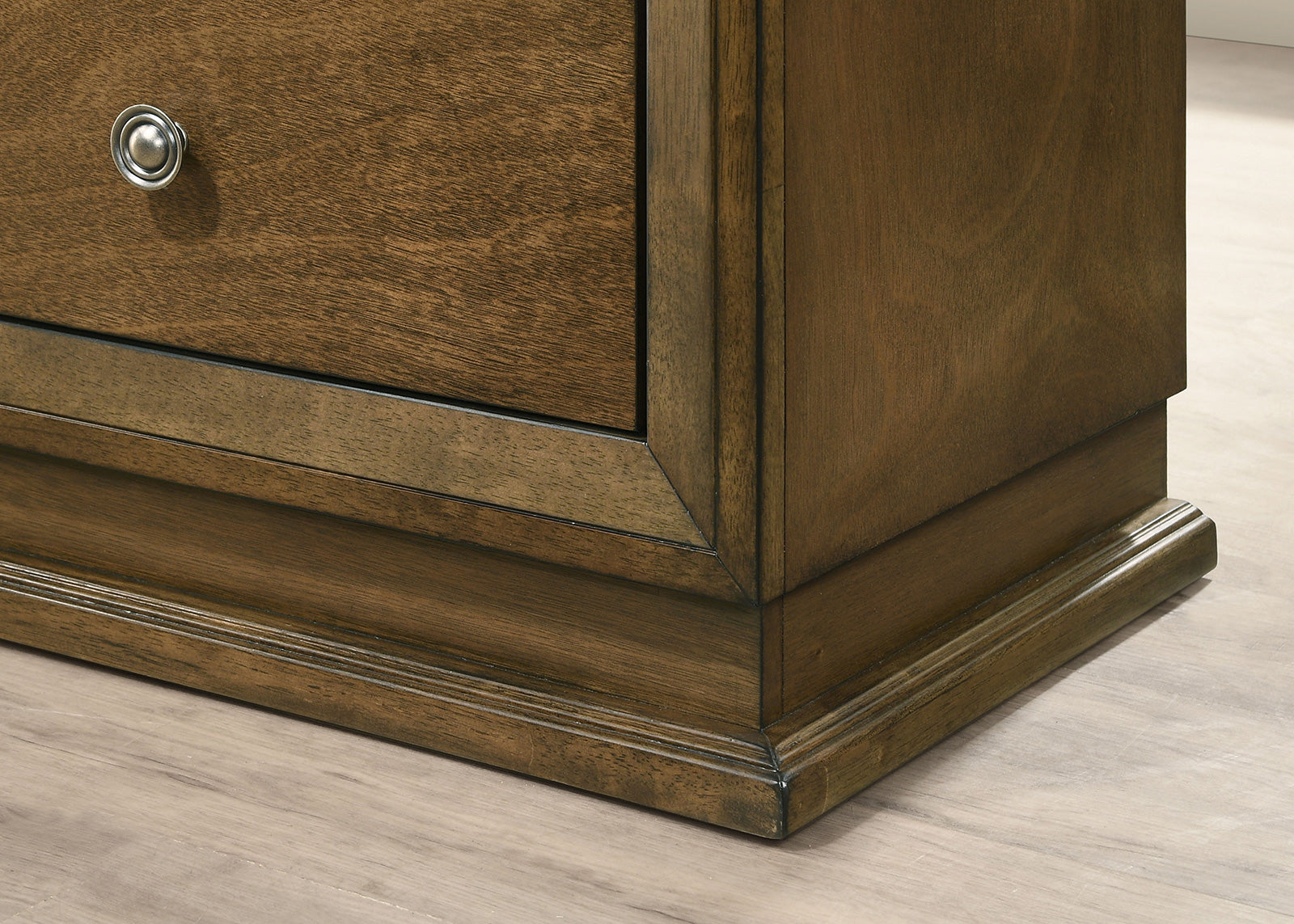 Transitional Style 1pc Chest 5-English Dovetail Drawers Metal Knobs Walnut Finish Bedroom Furniture