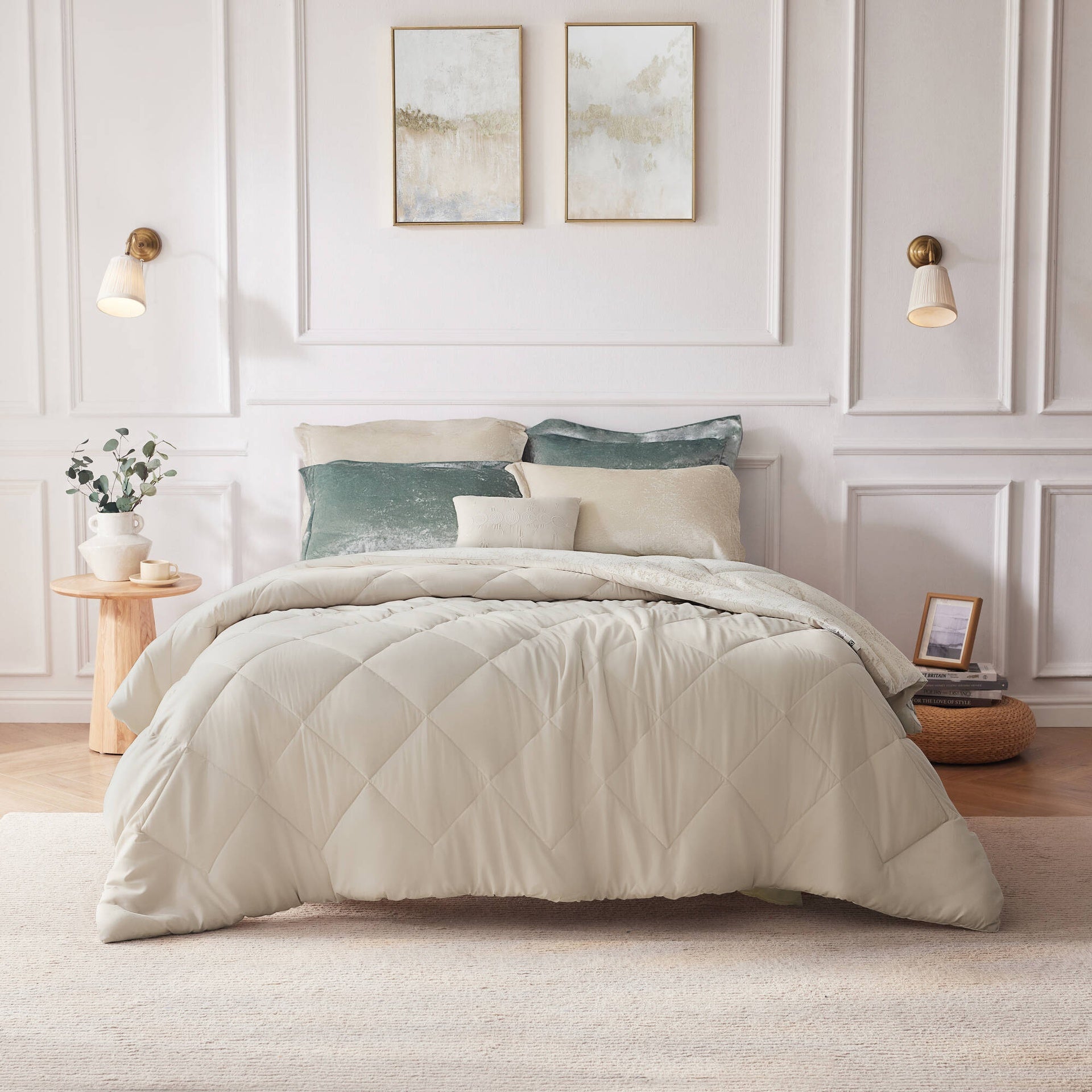 4 PCS King/Cal King Velvet Duvet Cover Set with Throw Pillow Champagne