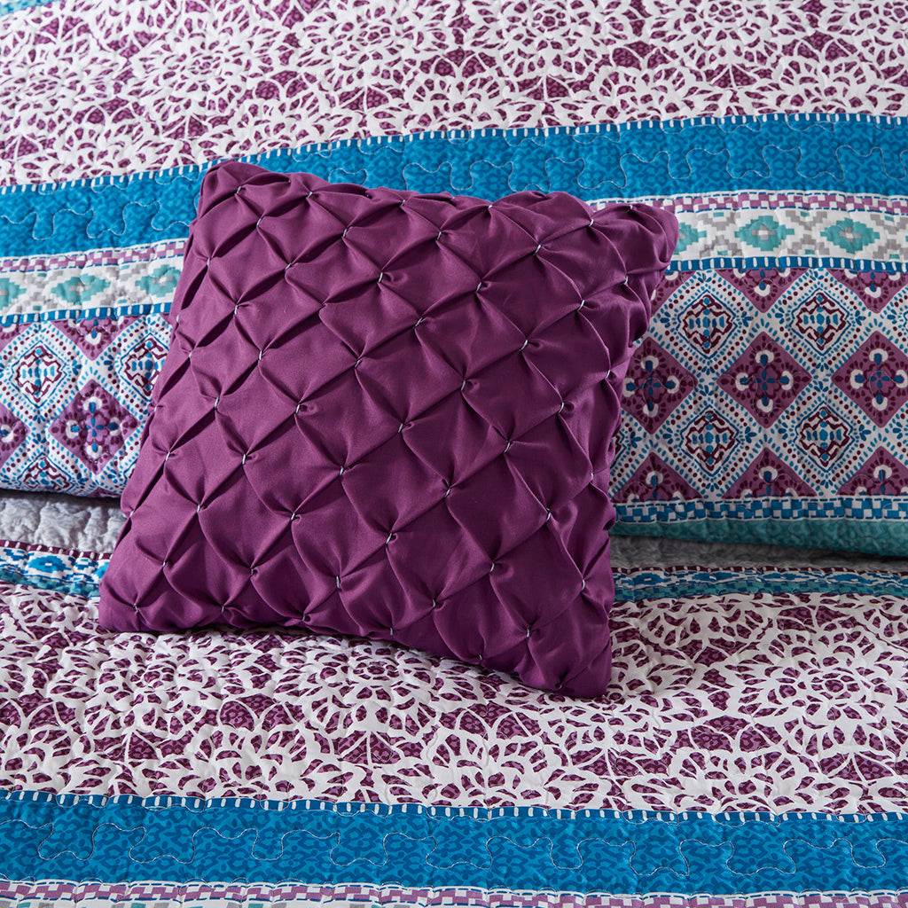 Twin/Twin XL Reversible Quilt Set with Throw Pillows