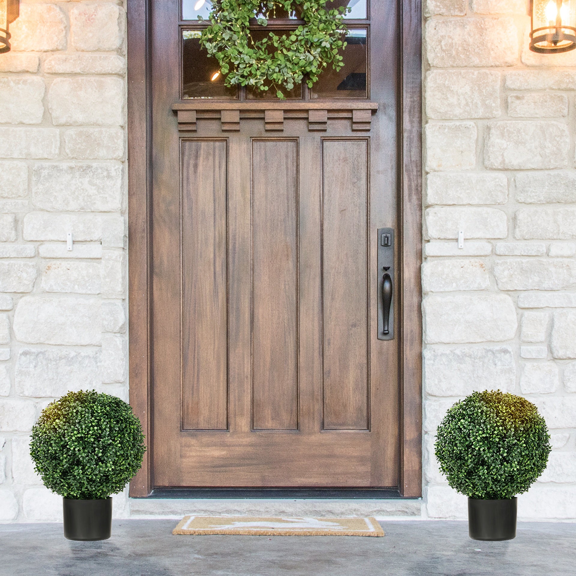 HOMCOM Set of 2 20.5" Artificial Ball Boxwood Topiary Trees with Pot, Indoor Outdoor Fake Plants for Home Office & Living Room Decor
